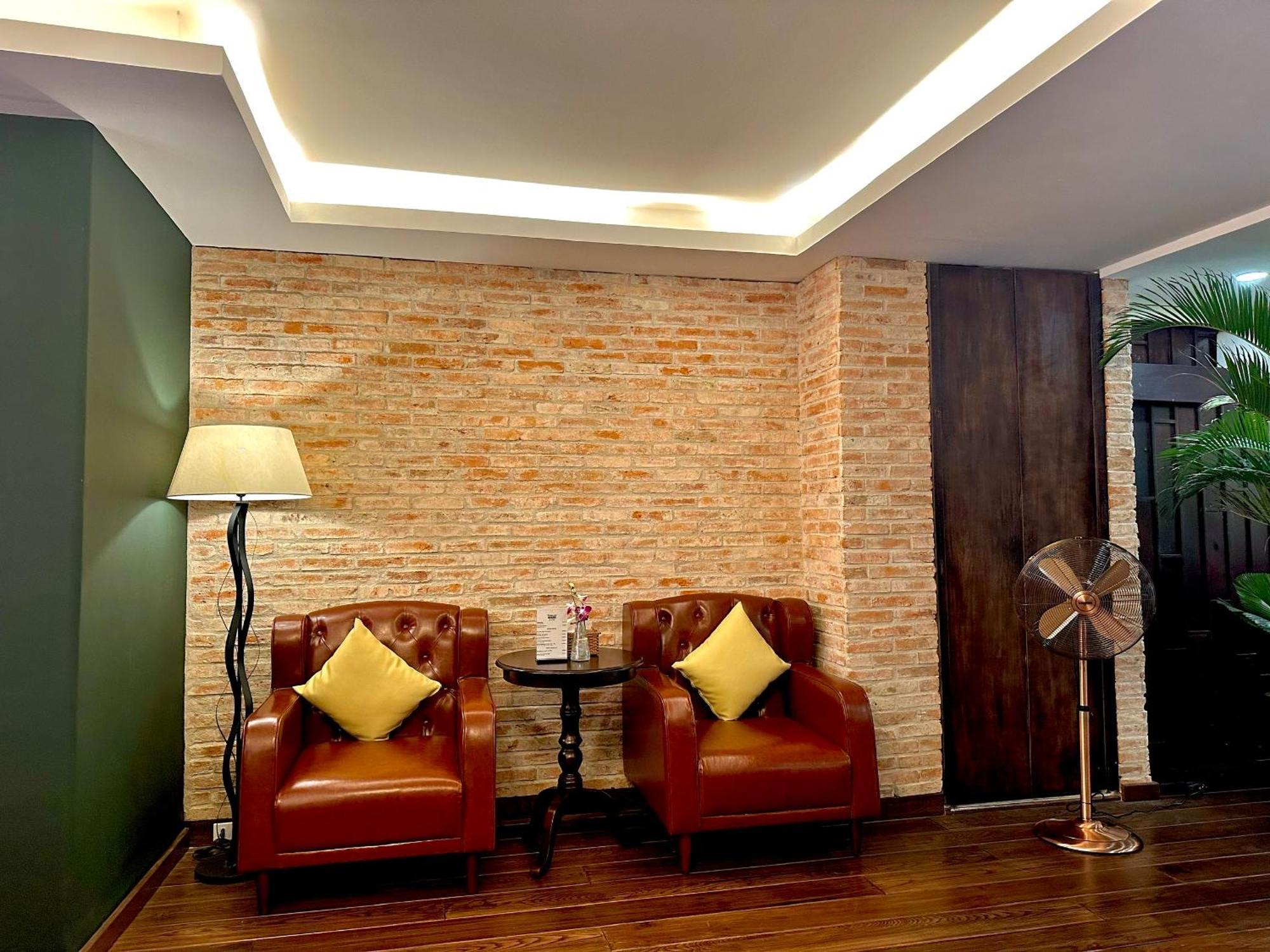Khách sạn Happy Life 4*