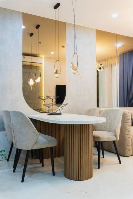 In Quan 10 - 1 Ha Do Centrosa Apartment