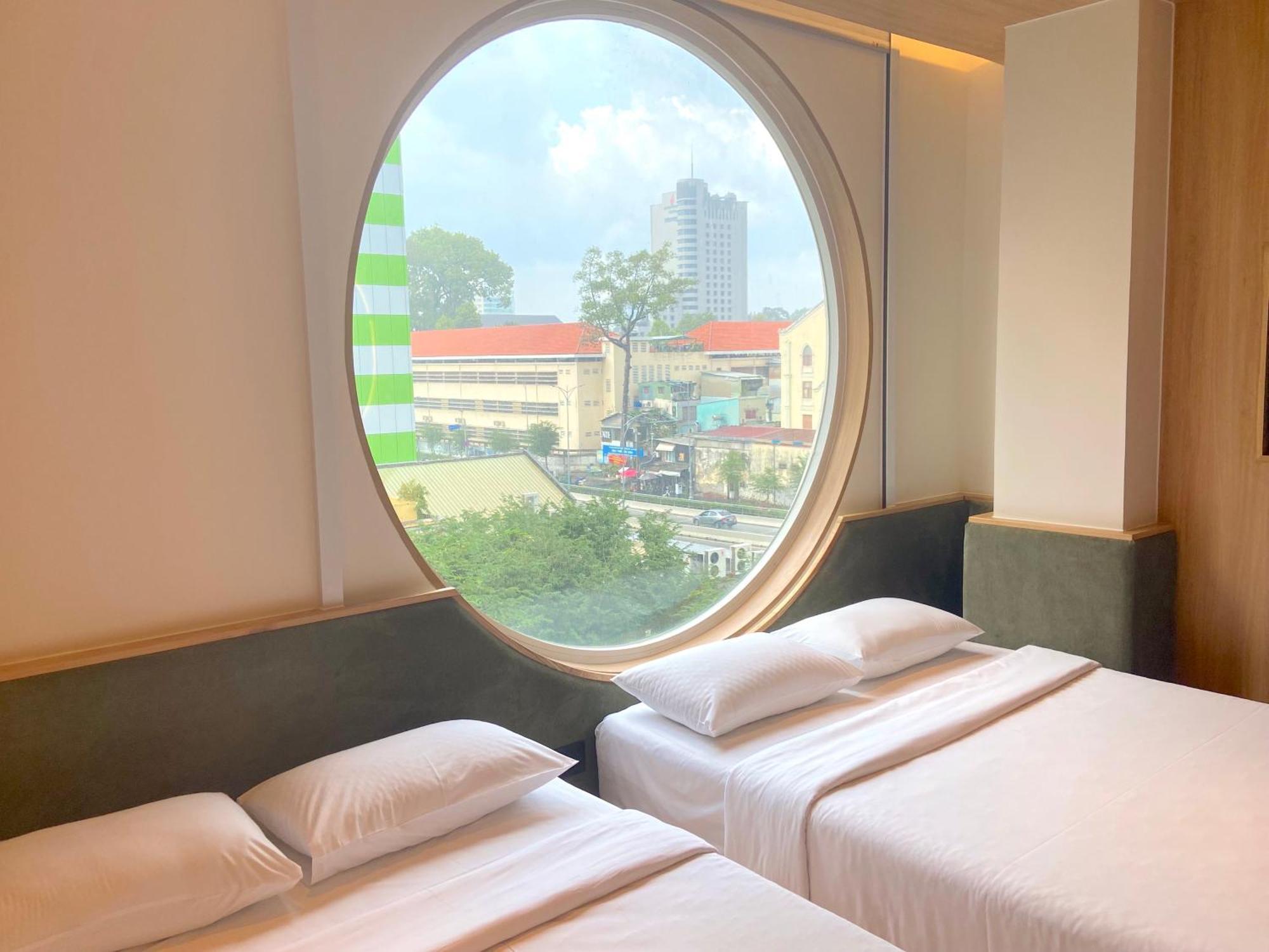 Meander Saigon