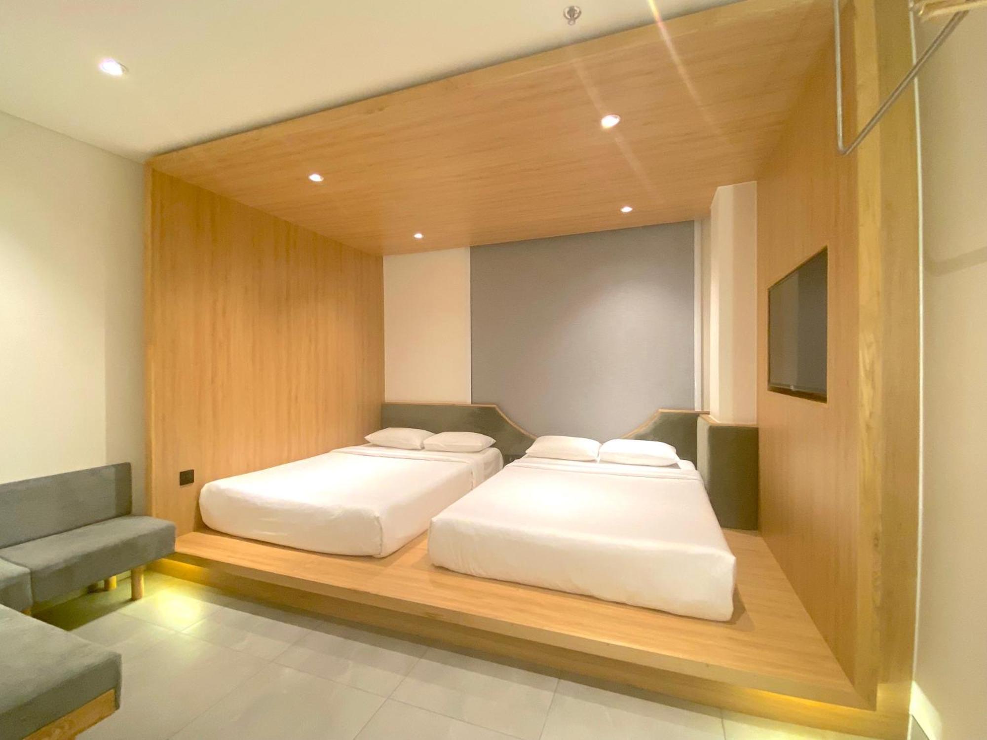 Meander Saigon Hotel