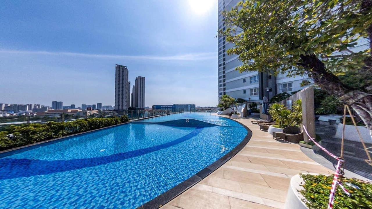 F12-sunrise Cityview Ho Day Du Tien Nghi Ho Boi Gym Gan Trung Tam Apartment Ho Chi Minh City