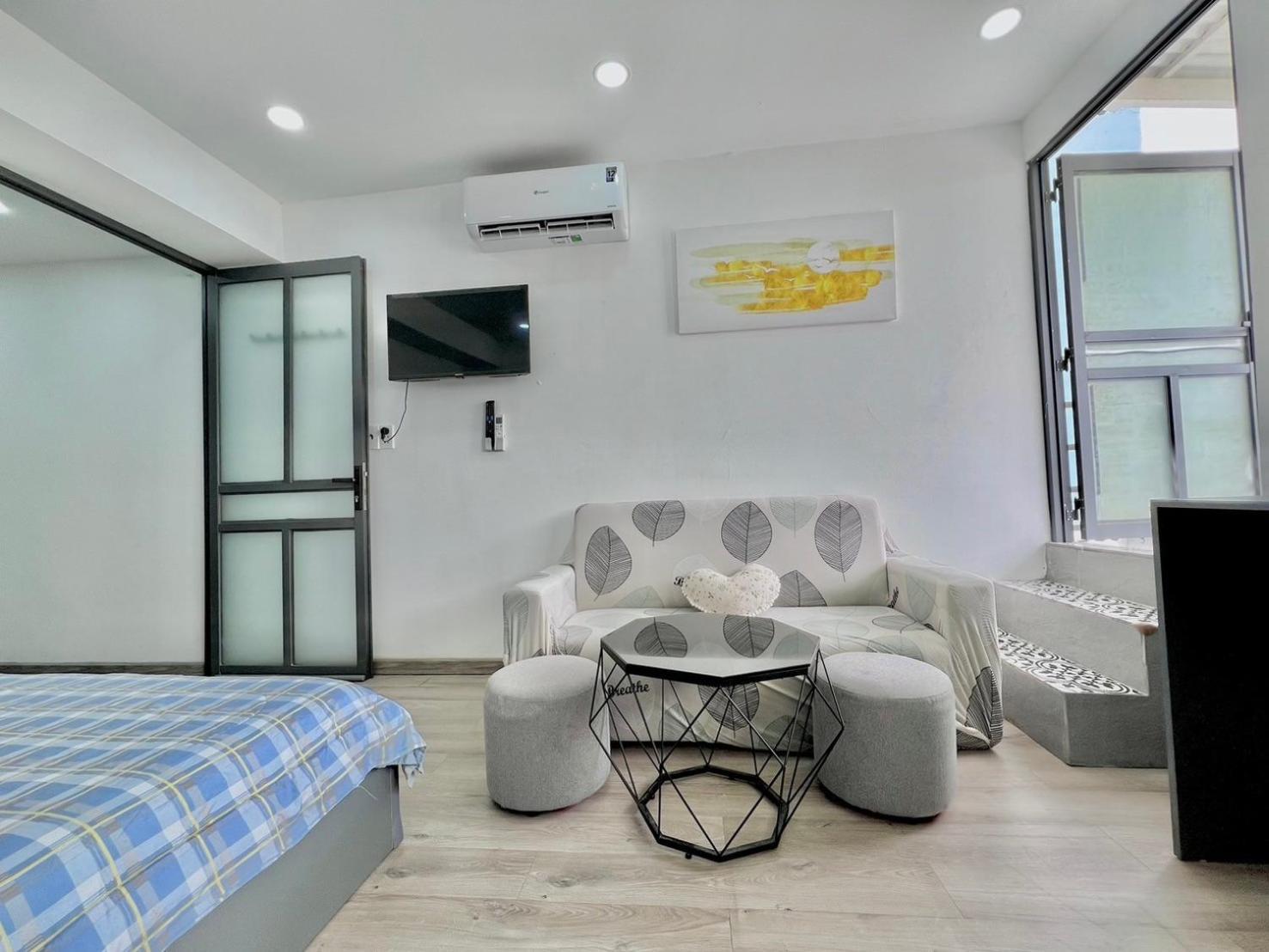 Tyn Apartment *