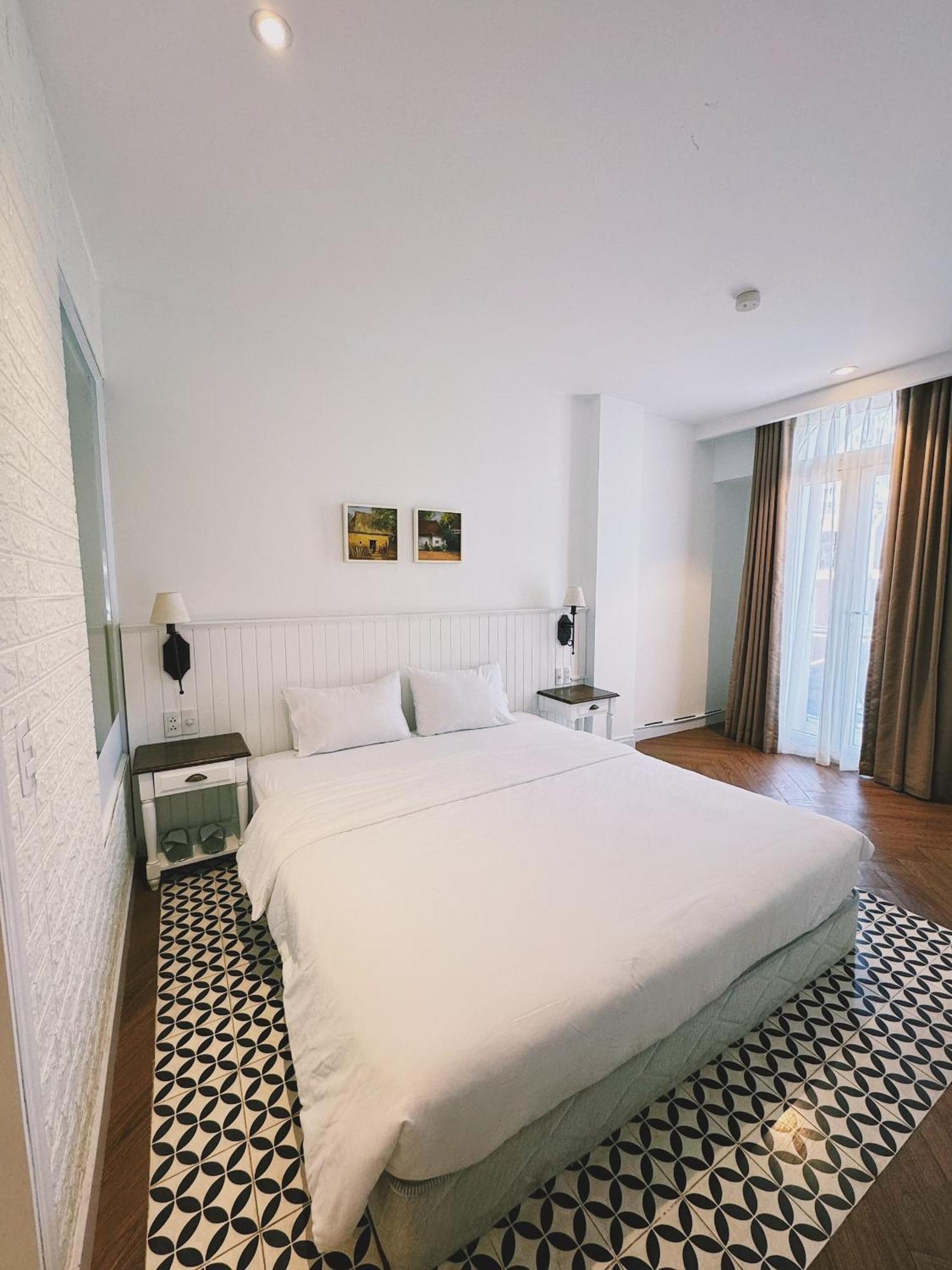 By Flatto Hotel *