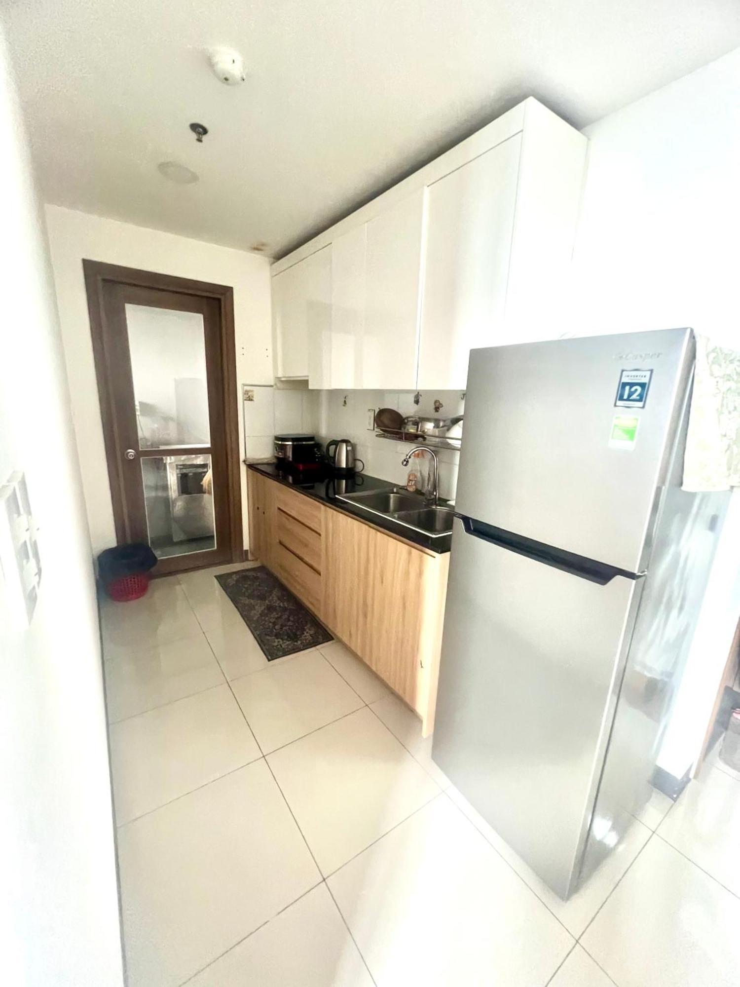 Apartment Can Ho Imperial Place Two Bedrooms Ho Chi Minh City