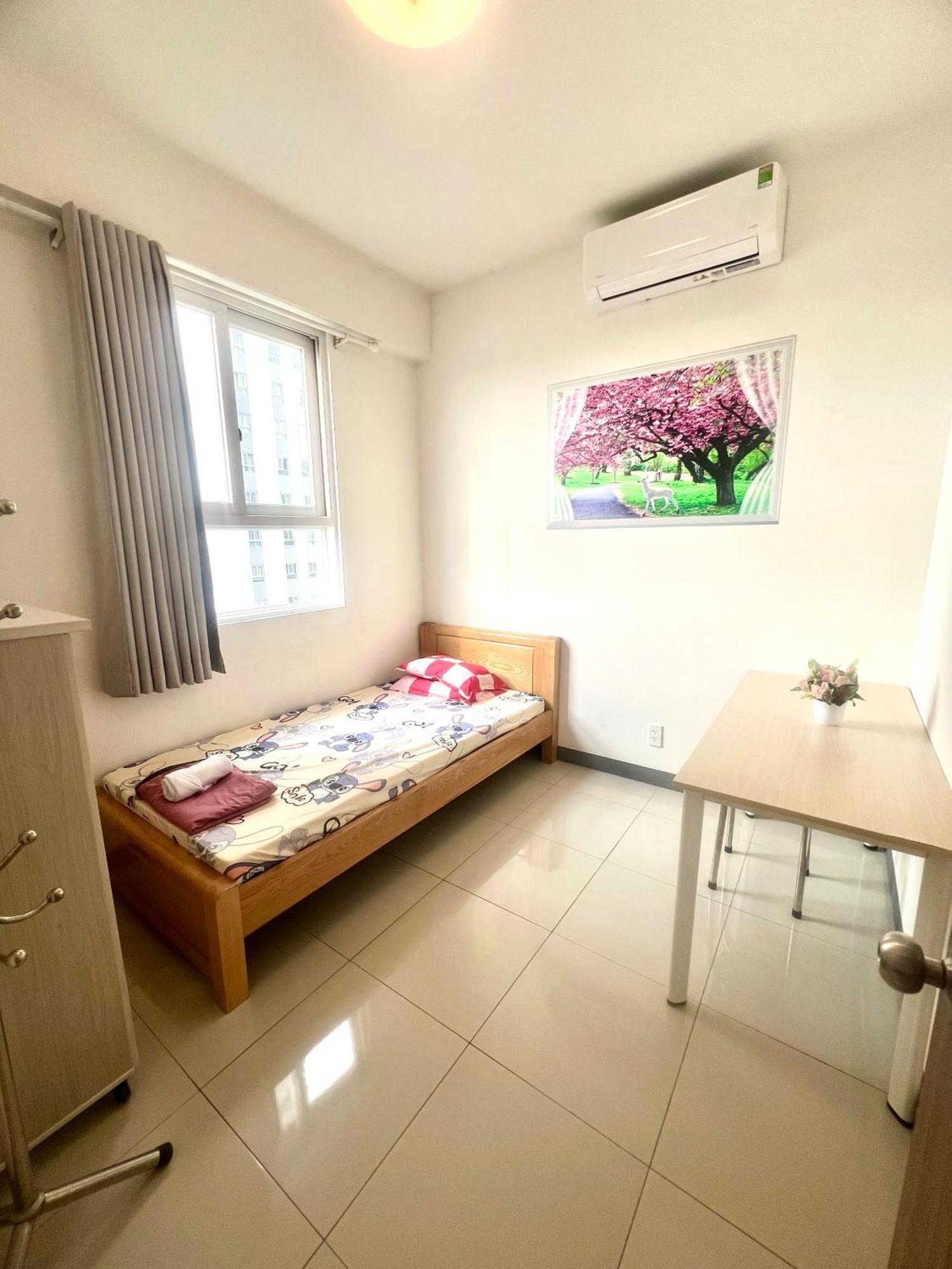 Can Ho Imperial Place Two Bedrooms Apartment Ho Chi Minh City