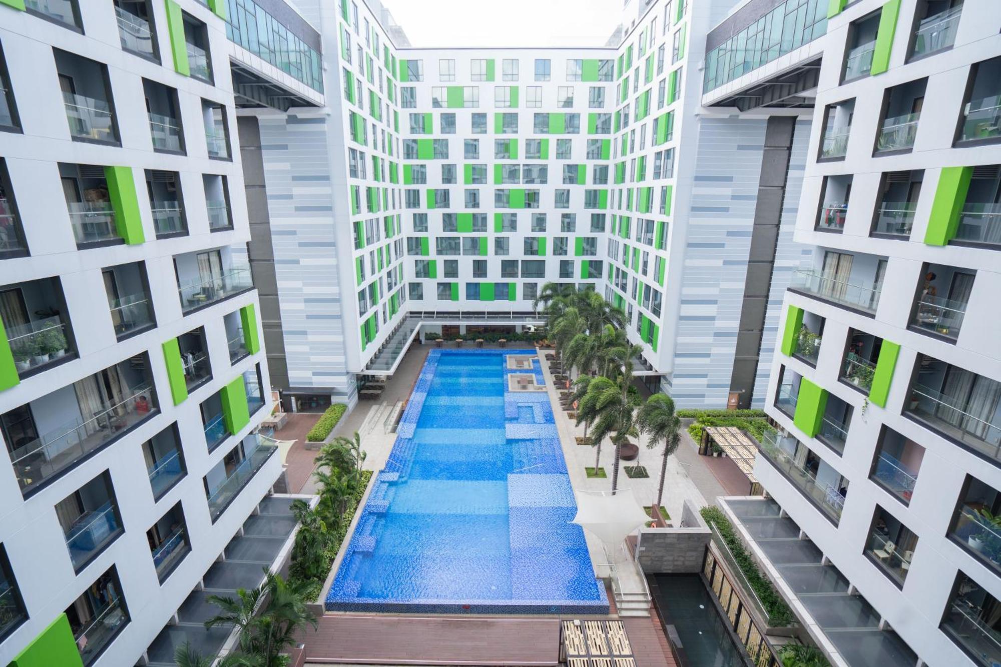 Airport Republic - Free Pool Gym And Kid Apartment