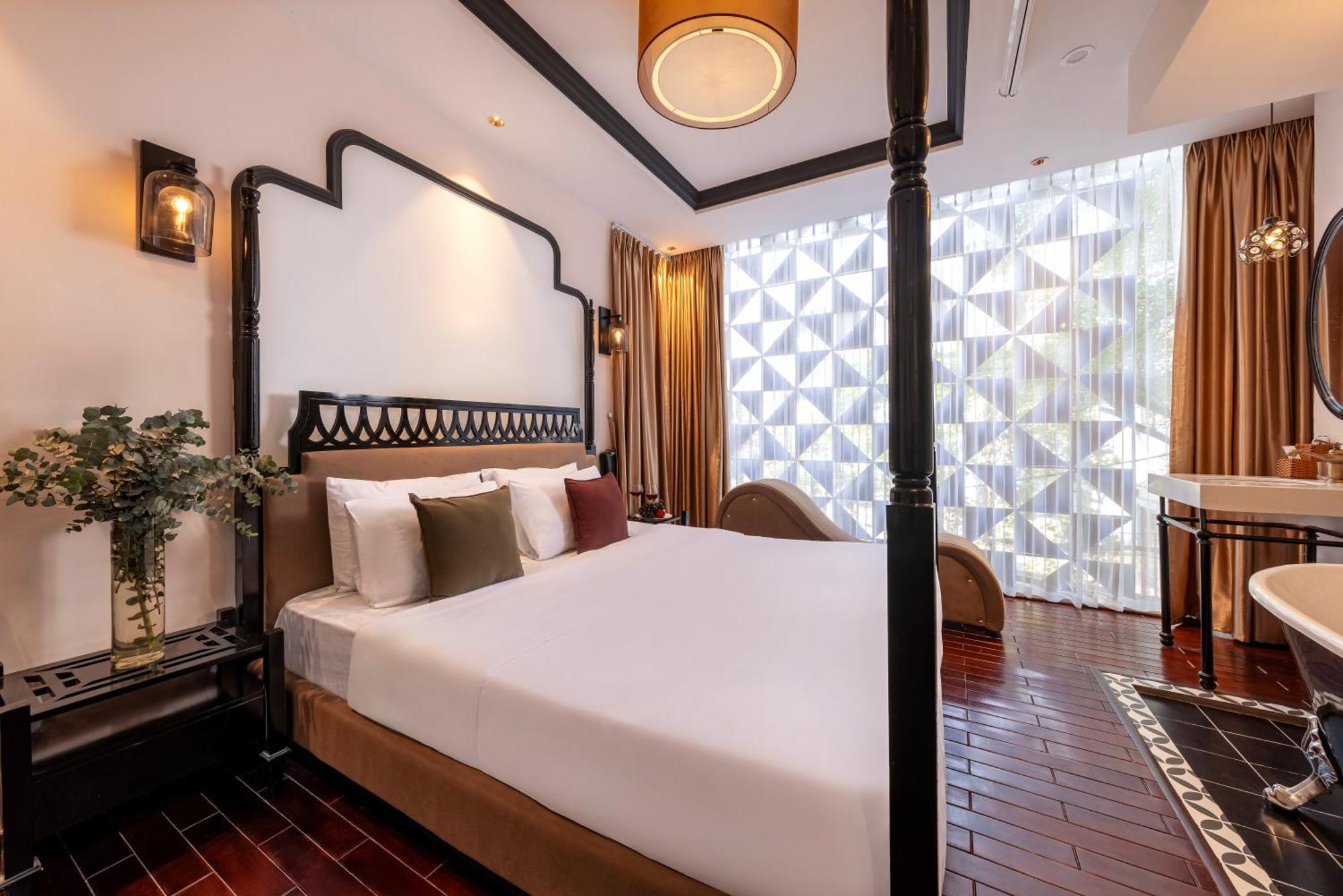 Secret Garden Hotel