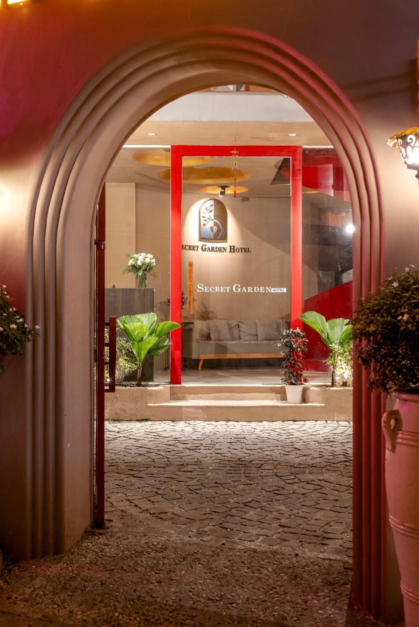Hotel Secret Garden Ho Chi Minh City