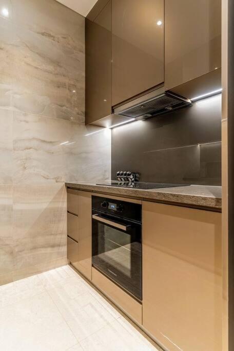 The Rixx Fashionista Apartment/d1/pool/gym/bbq/lux Apartment *