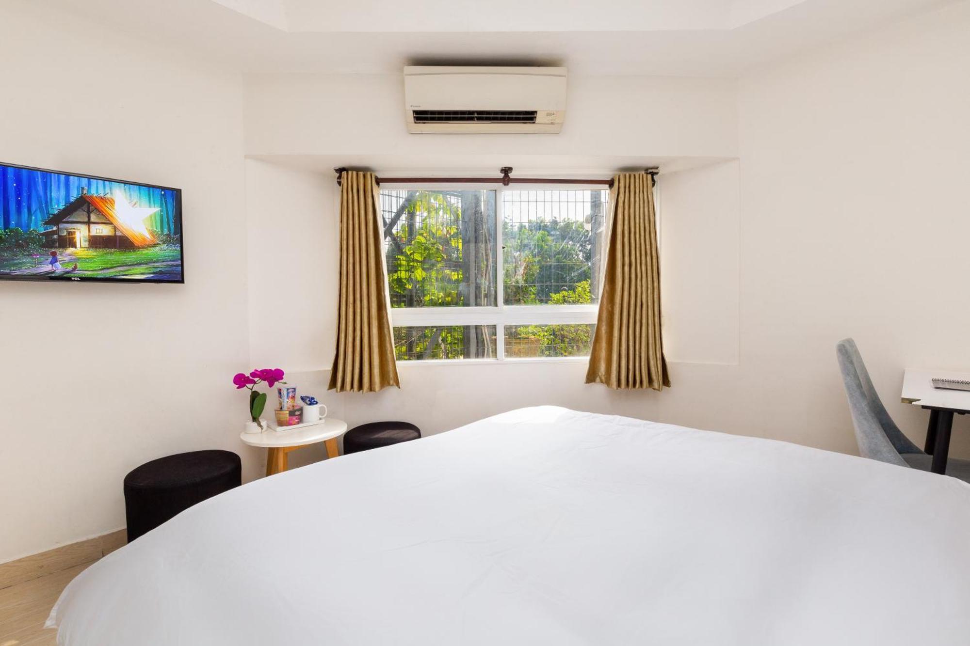 Hotel Rechax Saigon