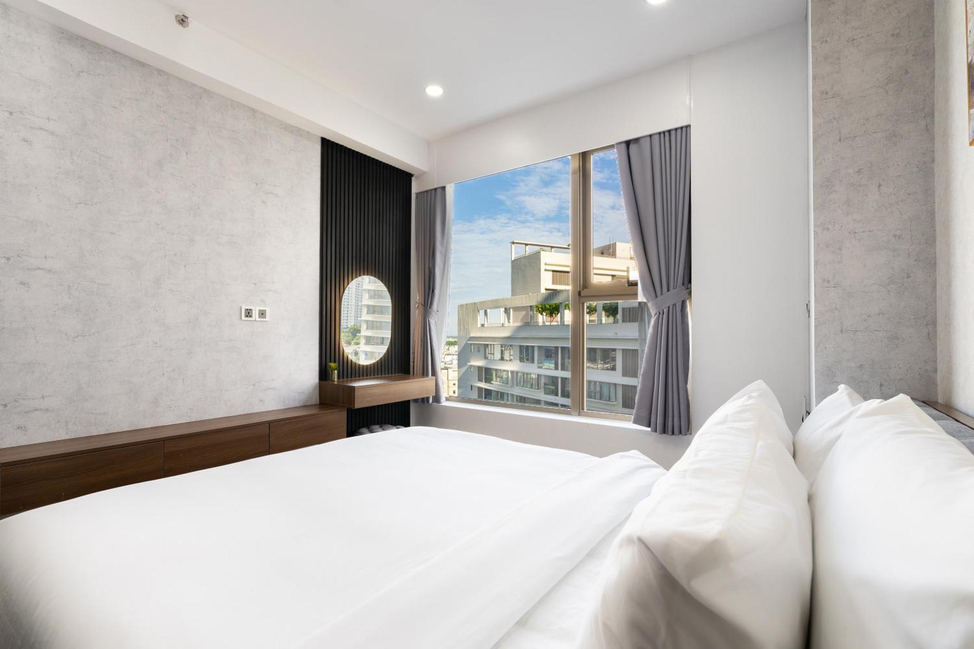 Convinia Luxury The Peak Midtown Apartment Ho Chi Minh City