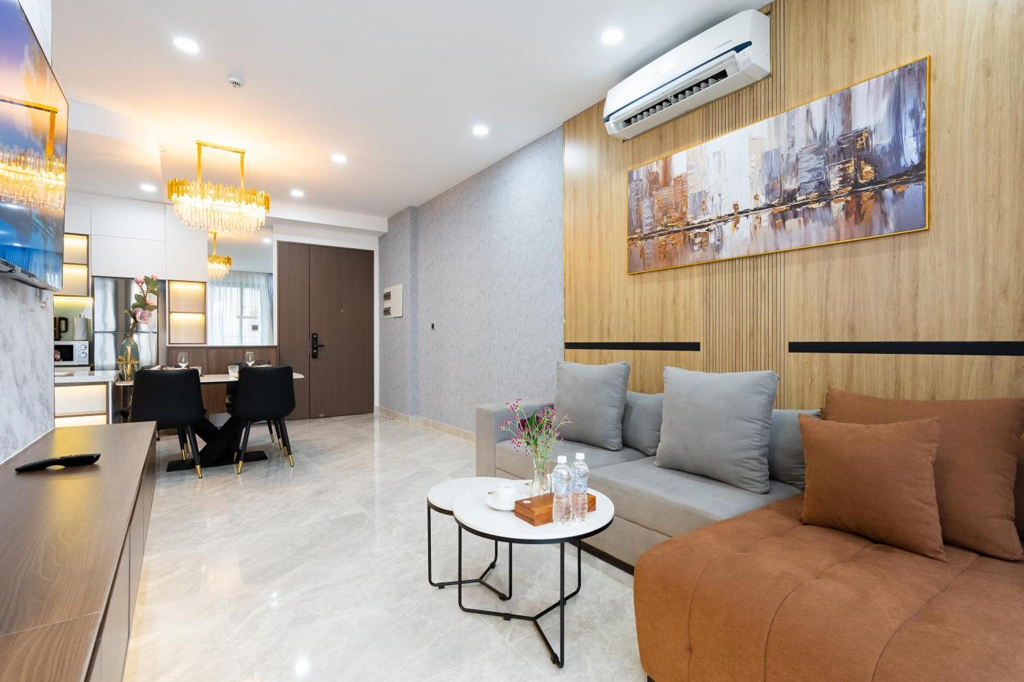 Convinia Luxury The Peak Midtown *