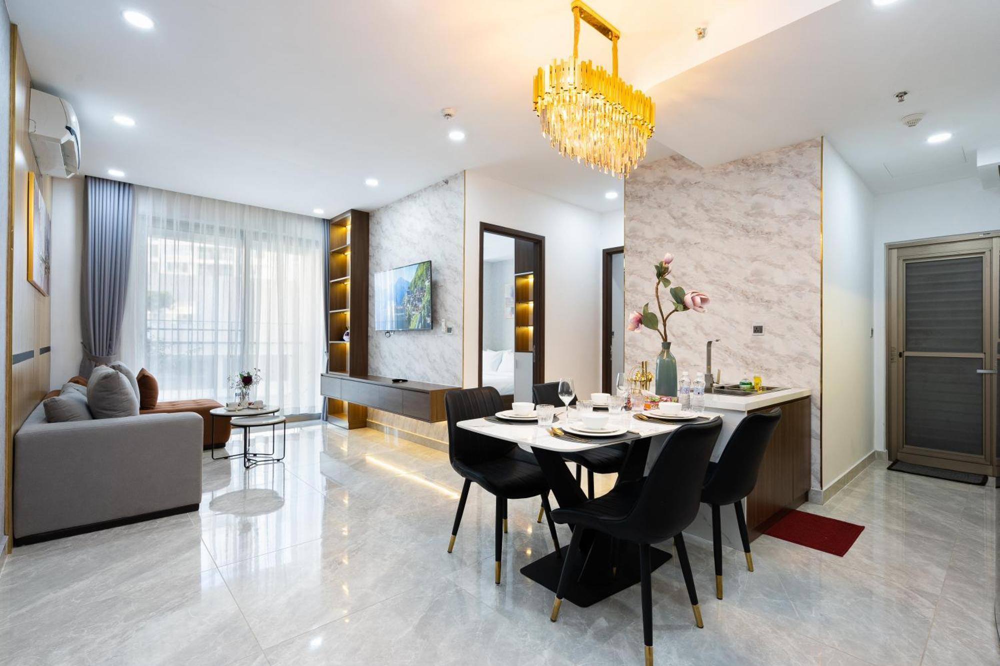 Convinia Luxury The Peak Midtown Apartment *