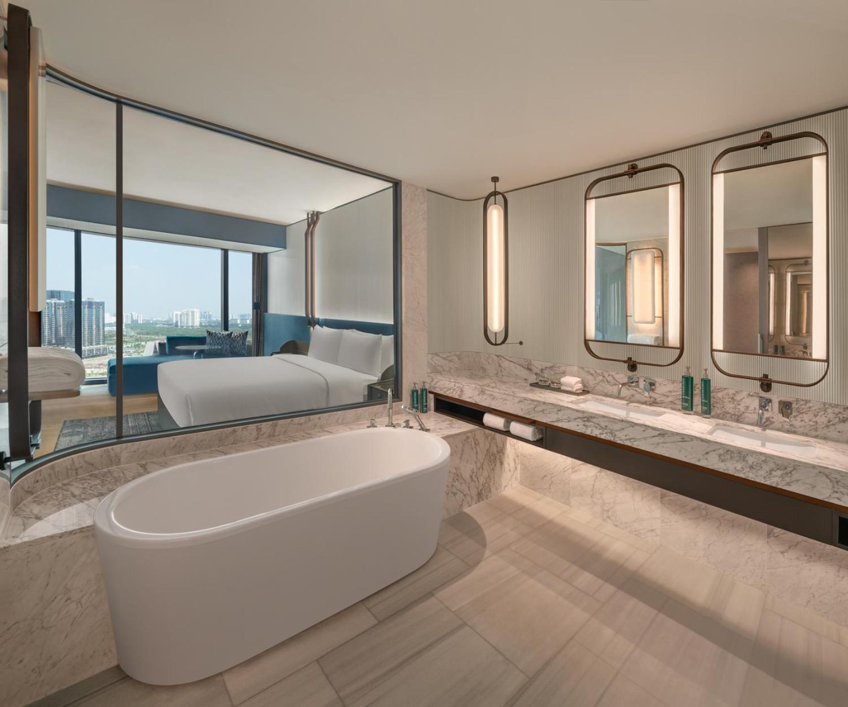 Hilton Saigon 5*