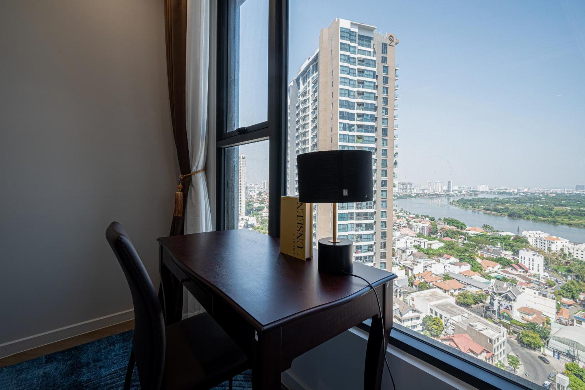 Lumiere Riverside - Raymond Holm - Luxurious 5-star *