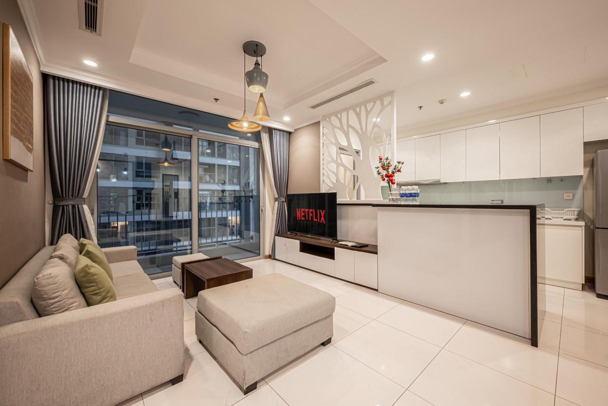 Apartment In Landmark-vinhome Park By Yen Ho Chi Minh City