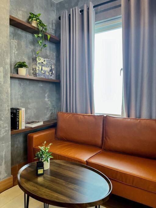 Soothing Getaway Balcony, Kitchen & Rooftop * Ho Chi Minh City