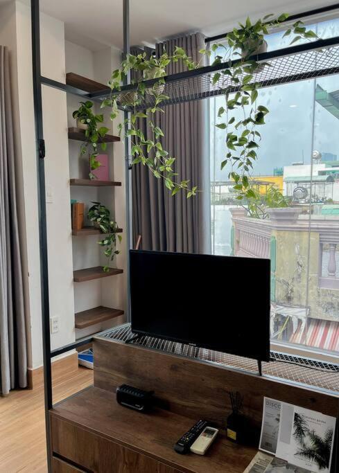Soothing Getaway Balcony, Kitchen & Rooftop * Ho Chi Minh City