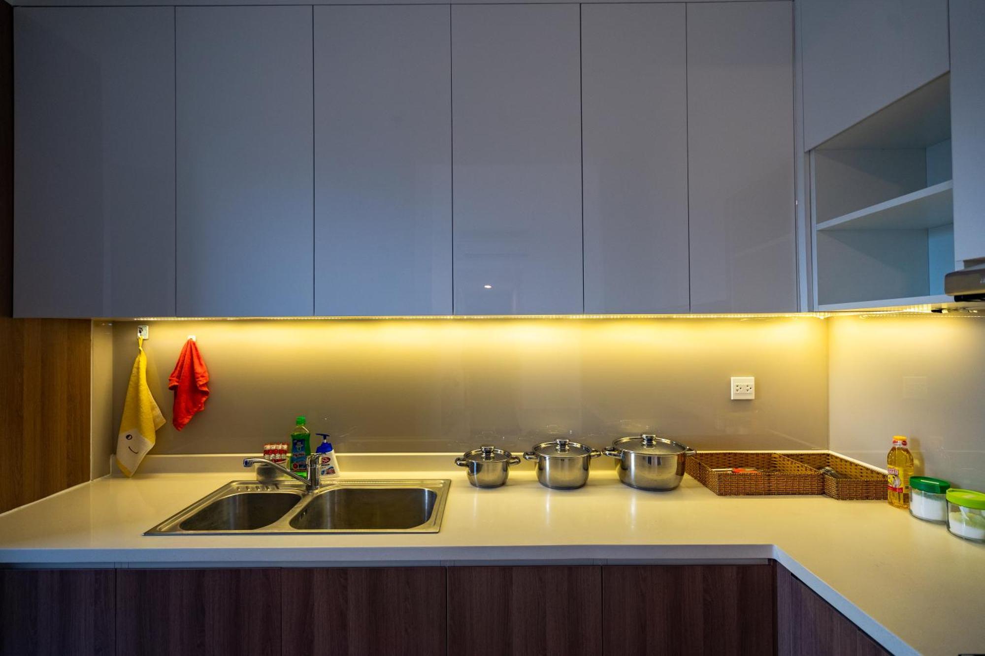 Business District Rivergate - Free Pickup & Pool * Ho Chi Minh City