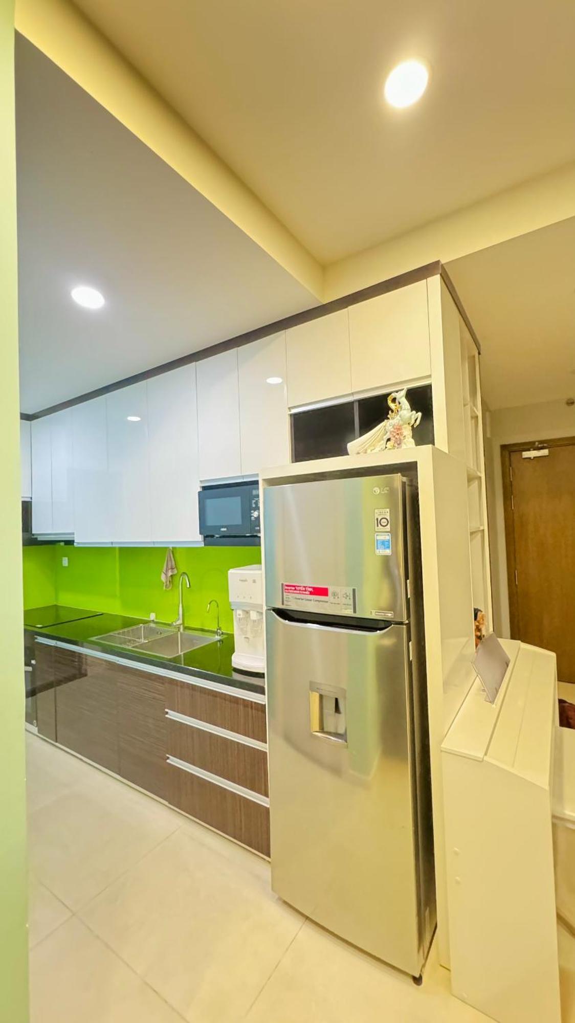 Sun - Millennium Spacious Aparts, Pool And Location Ho Chi Minh City