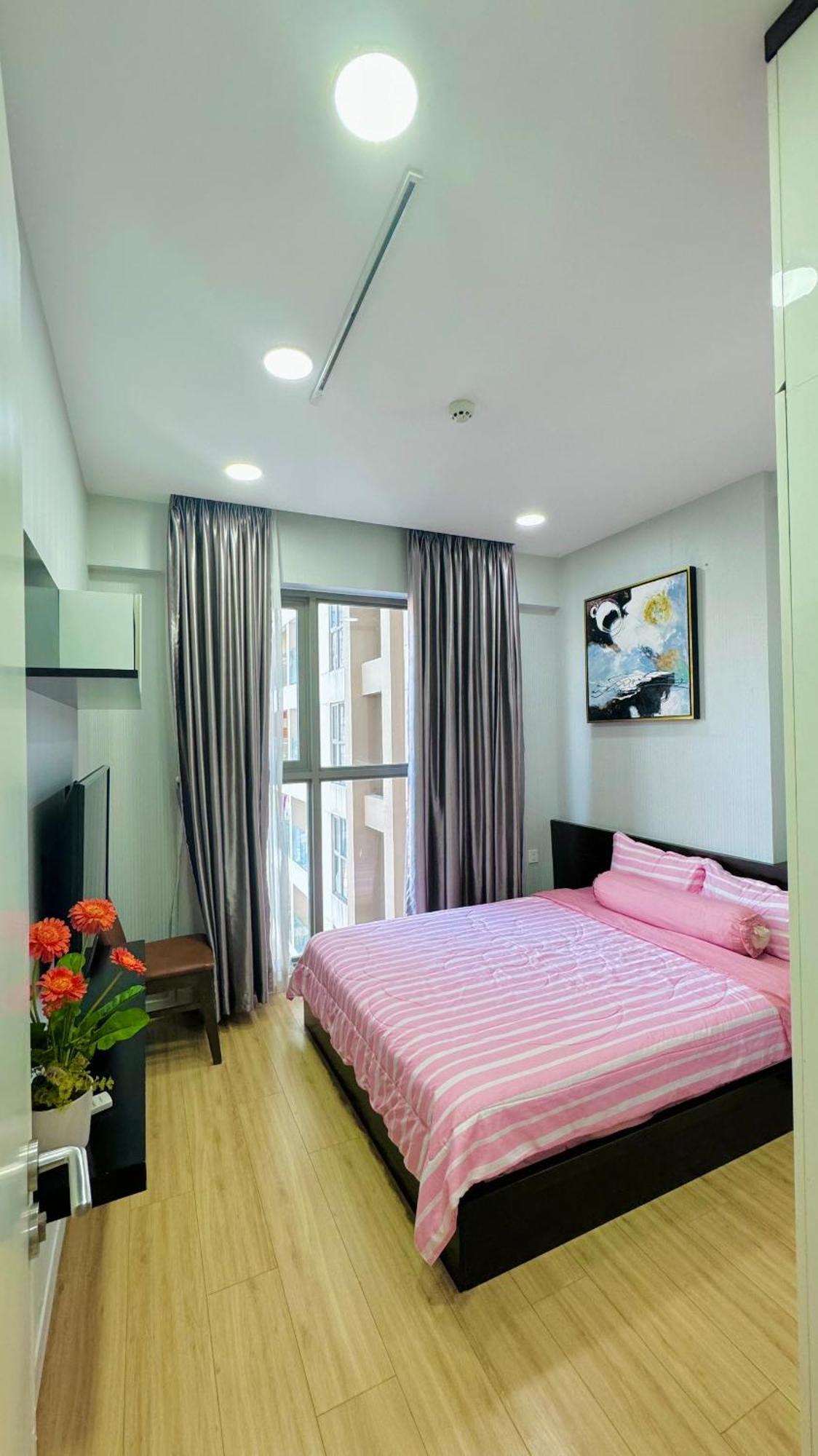 Sun - Millennium Spacious Aparts, Pool And Location Apartment