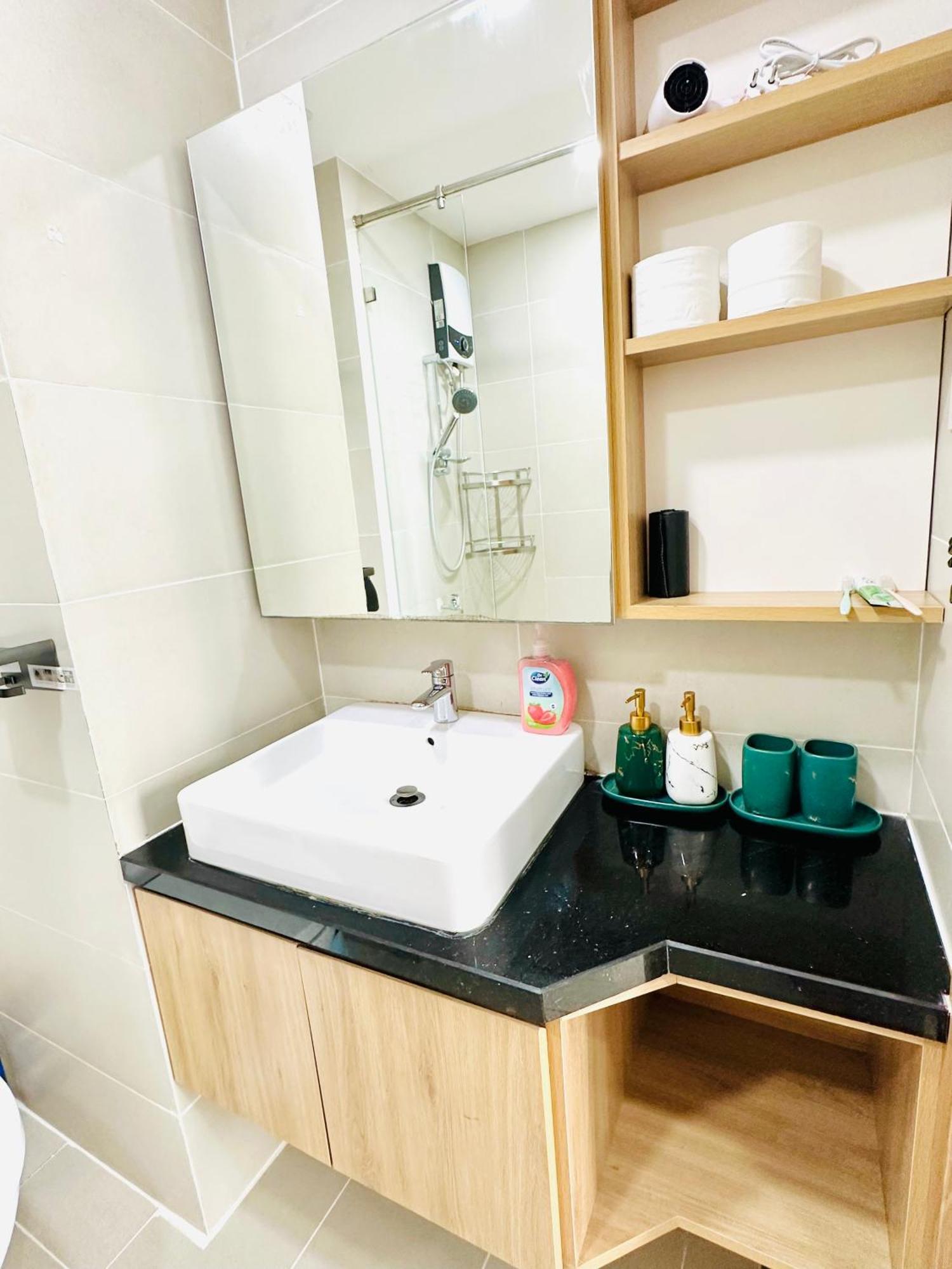 Spacious Penthouse Near Landmark 81 Apartment Ho Chi Minh City