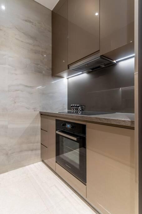 The Rixx Fashionista Apartment/d1/pool/gym/bbq/lux