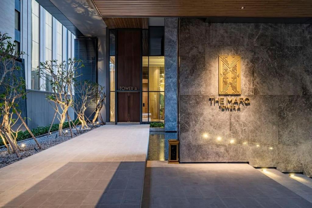 The Rixx Fashionista Apartment/d1/pool/gym/bbq/lux Ho Chi Minh City