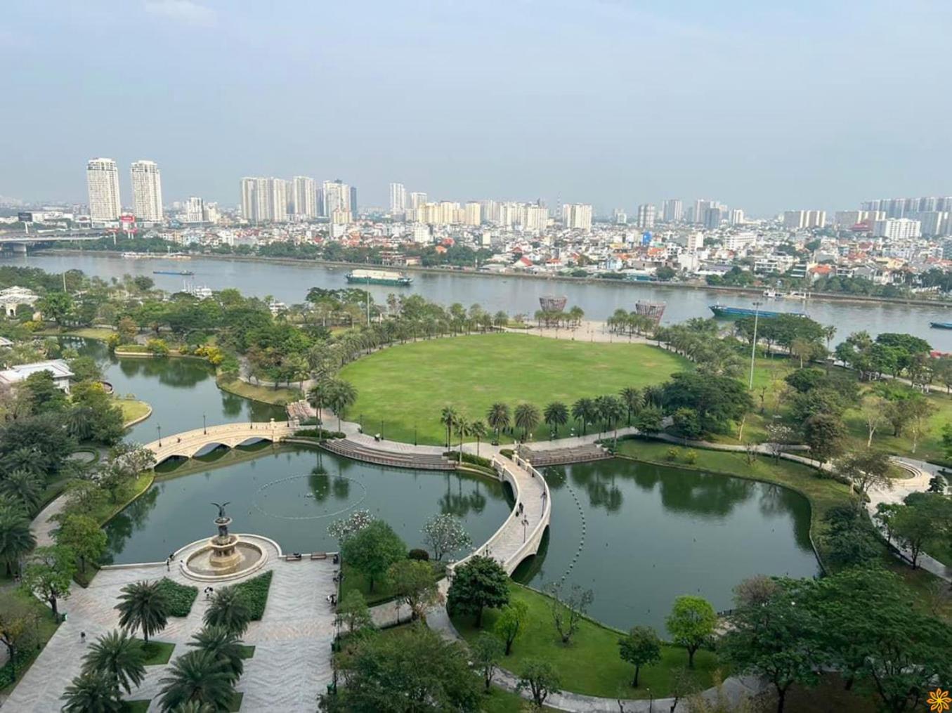 Opulent Skyline Homes At Landmark 81