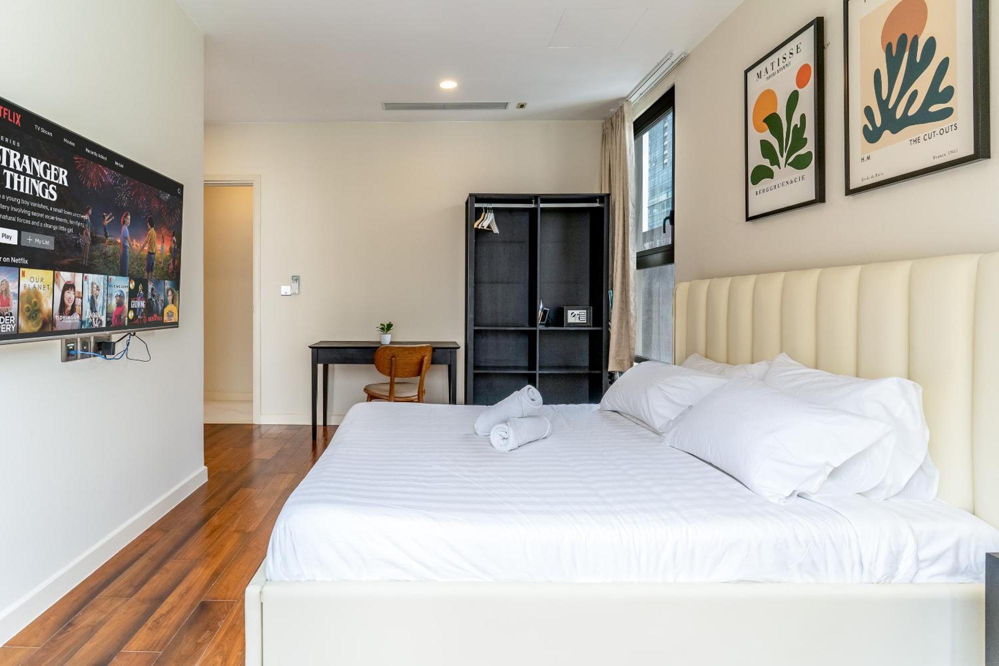 Delux D1,3bedrooms,2 Bath,pool,gym *