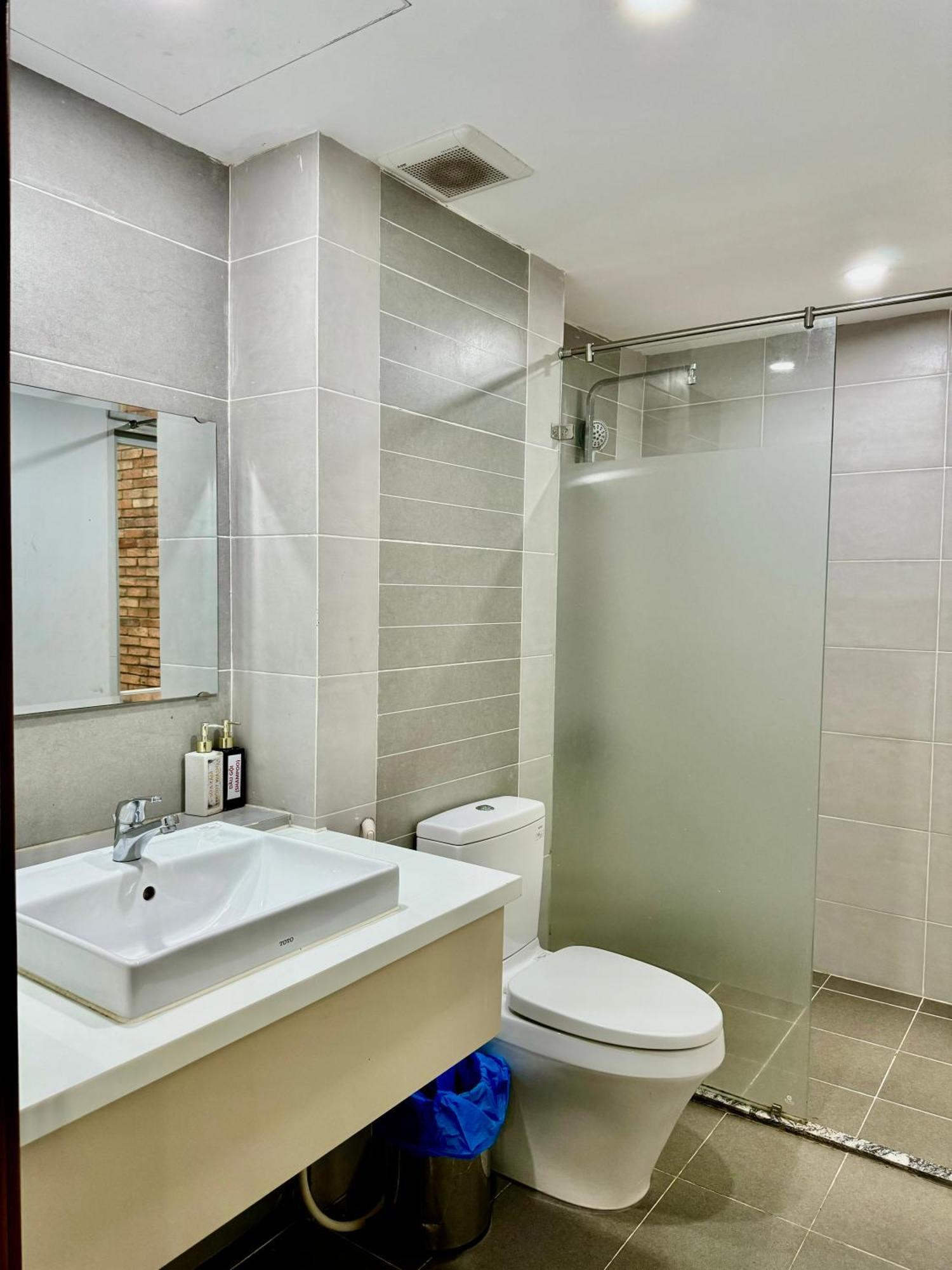 Vinh Secc Saigon Q7 *