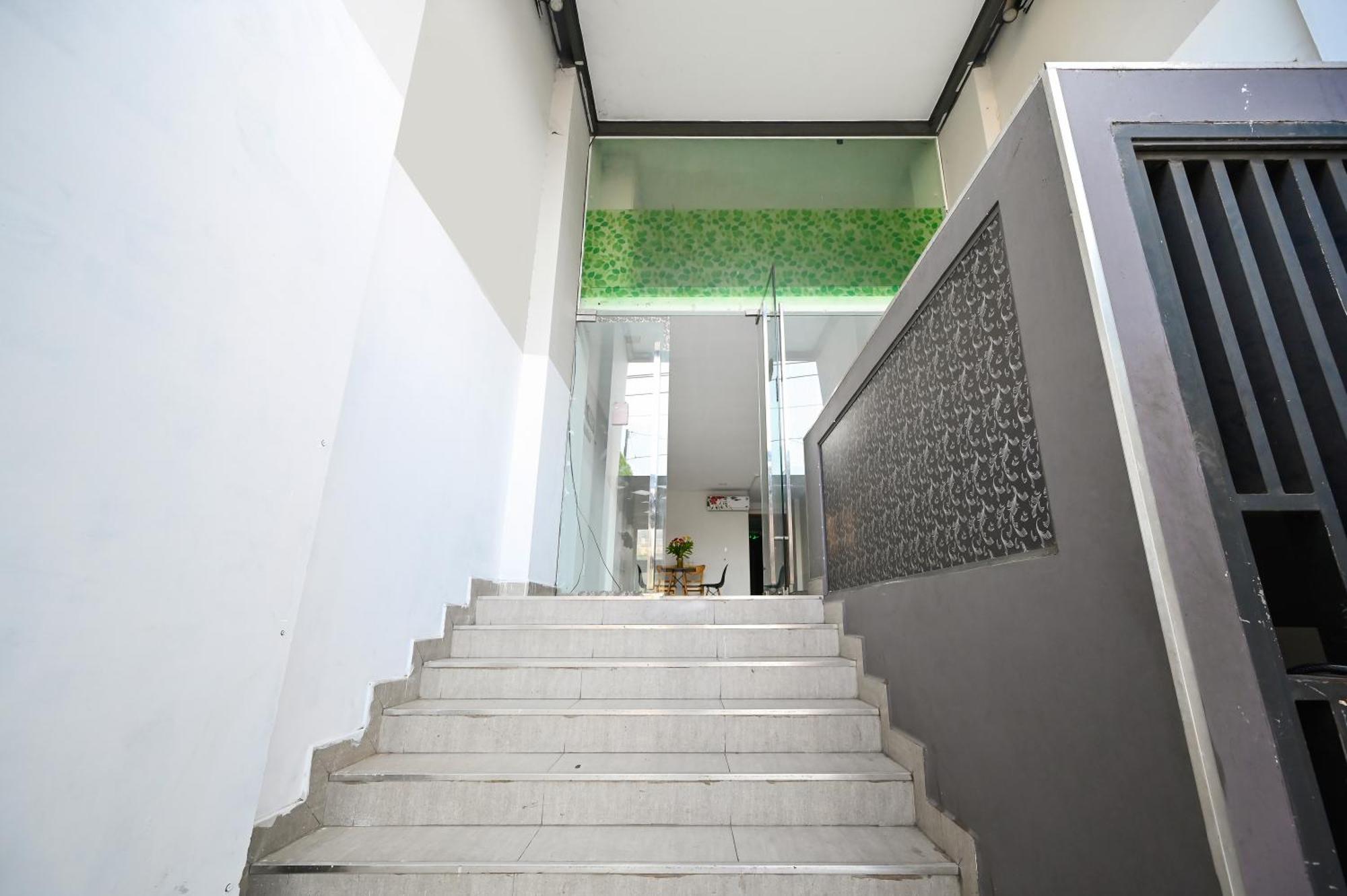 Huyen Homestay *