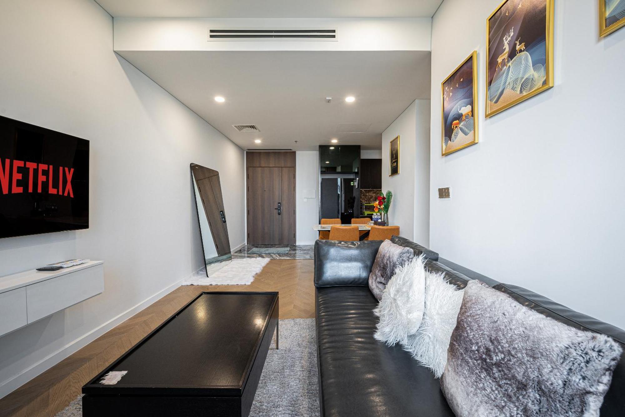 Apartment Lumier Riverside-2 Bedrom-corner *