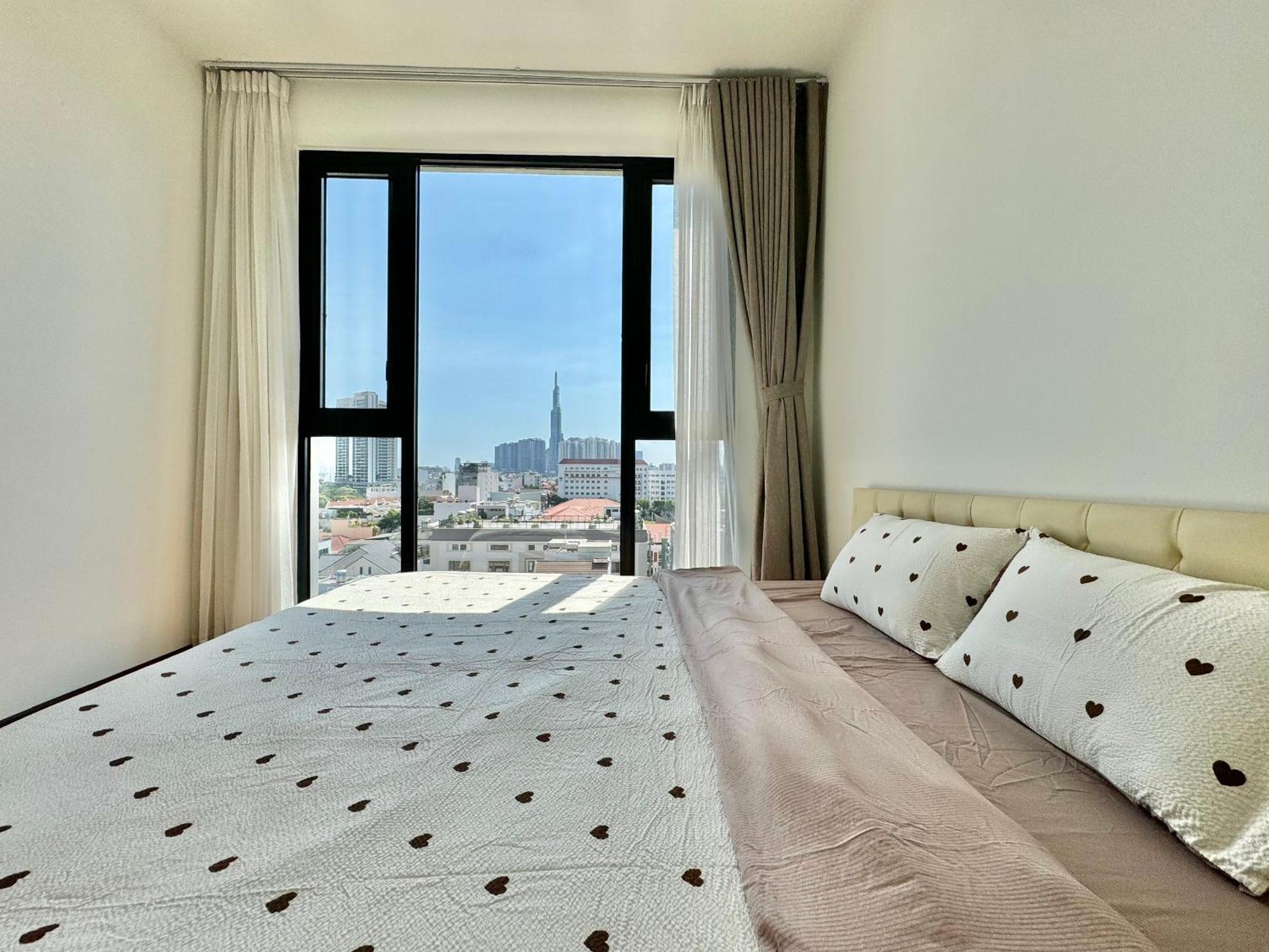 Homie's Dedge Thao Dien Luxury Apartment *