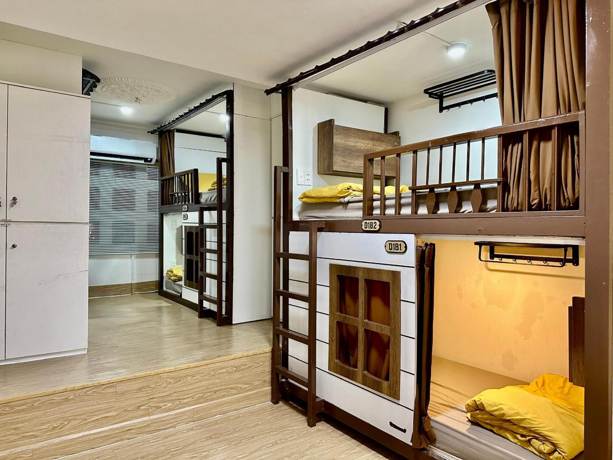 Apartment Dorms Bui Vien - Walking Street *