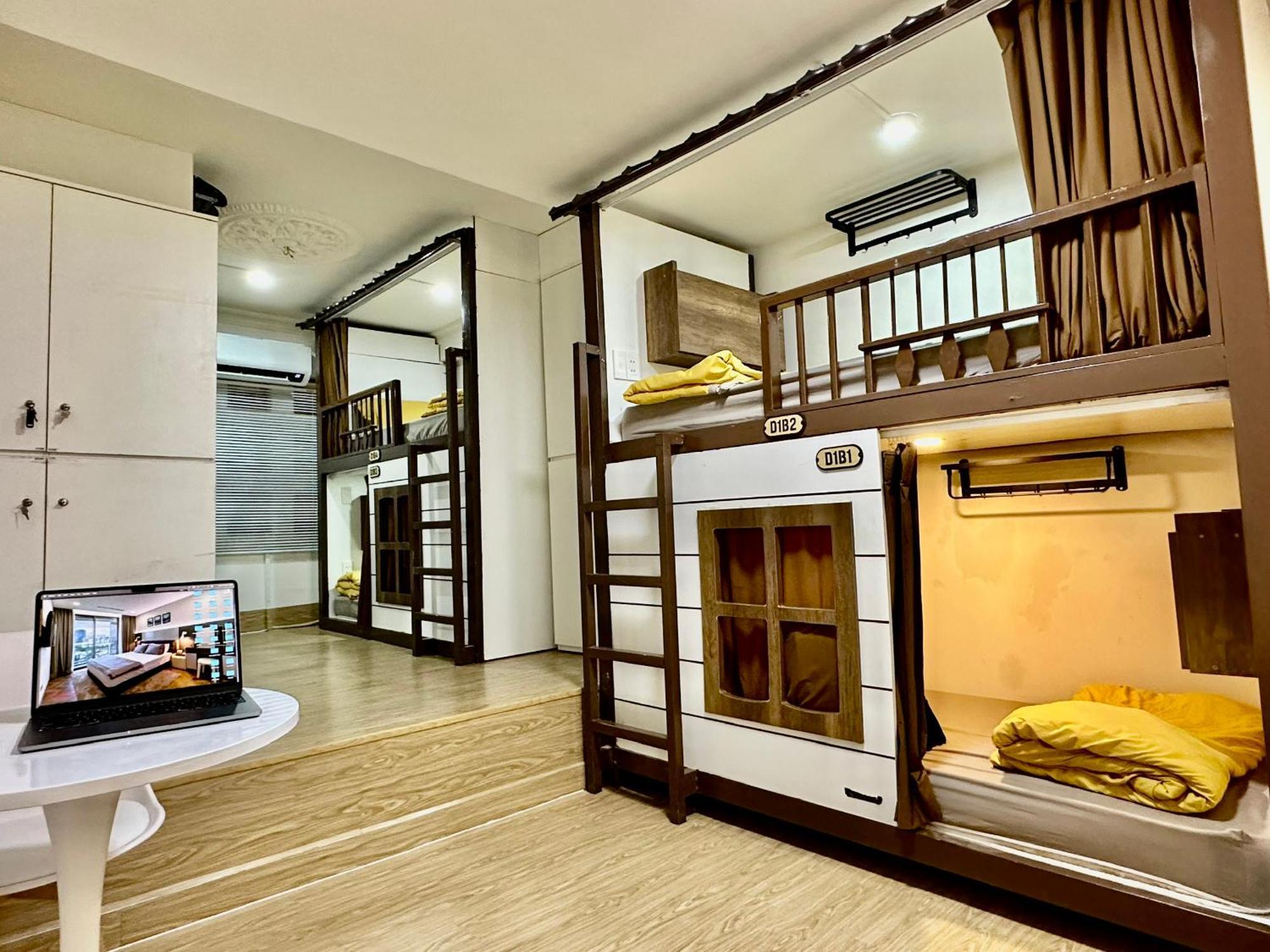 Dorms Bui Vien - Walking Street *