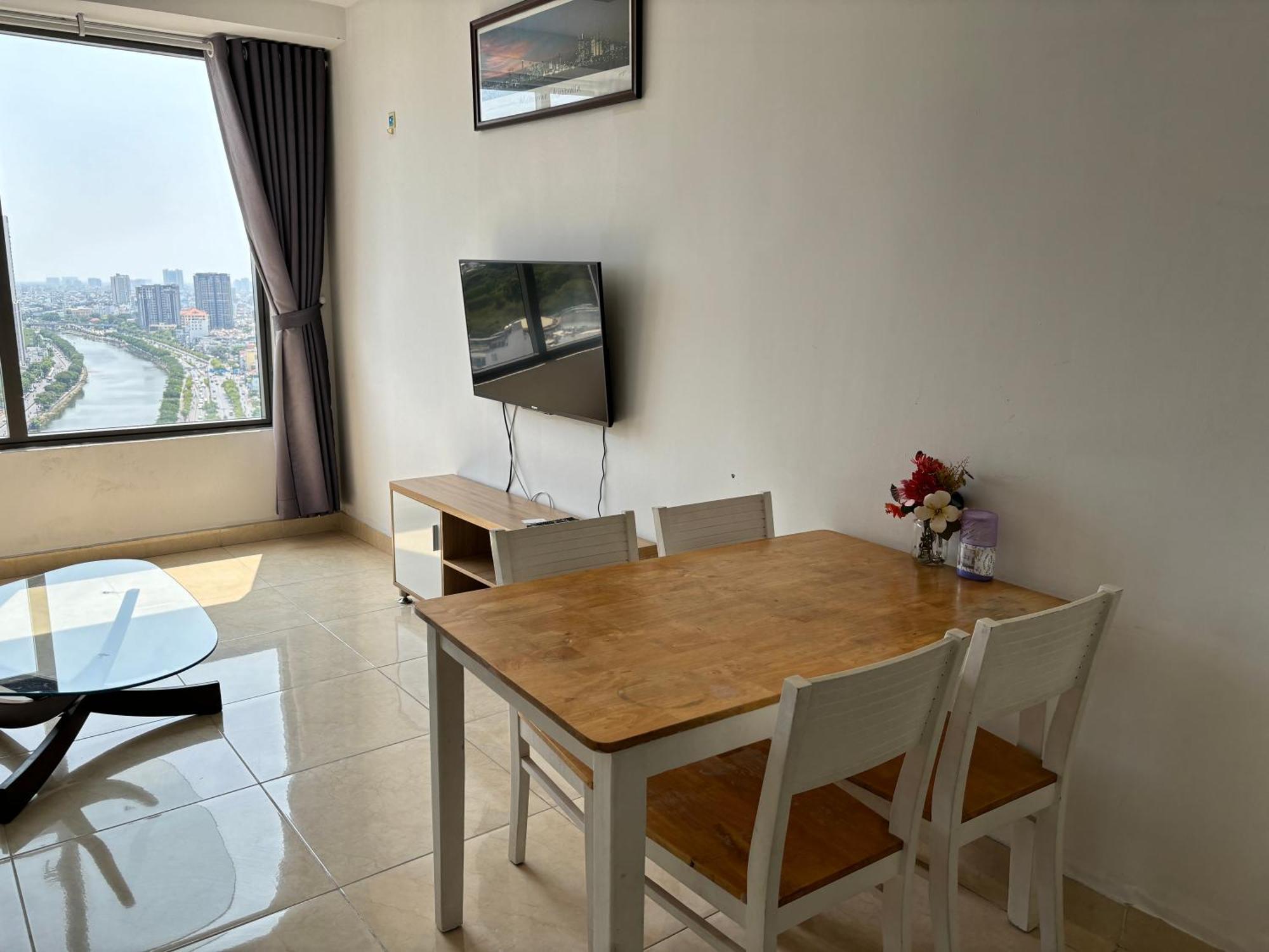 Apartment With Me Saigon - Rivergate Ho Chi Minh City