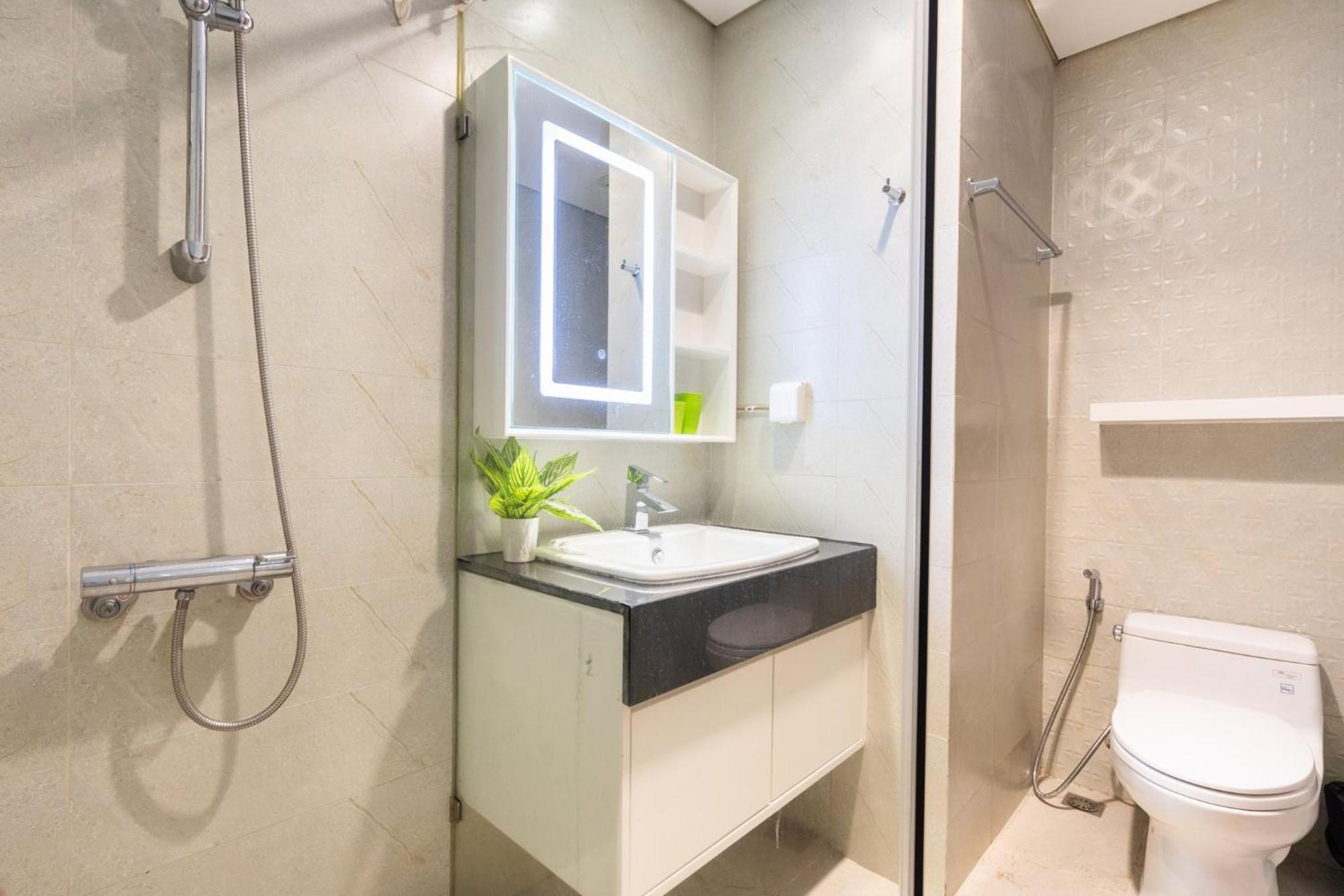 Vinhomes Park * Ho Chi Minh City