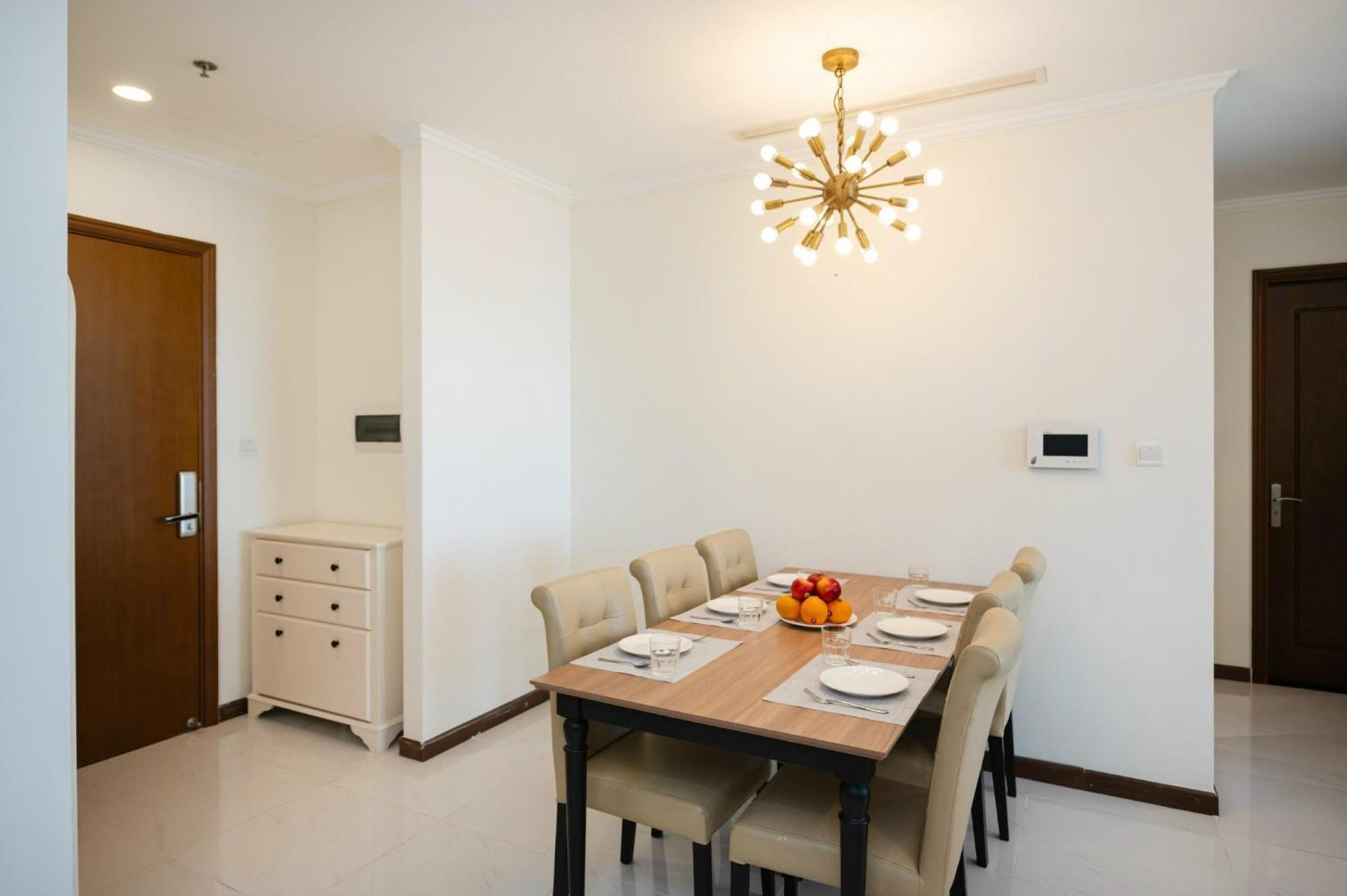 Apartment Vinhomes Park *