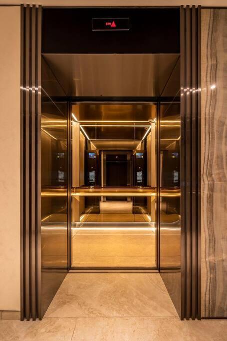 The Rixx Superior Apartment@d1/pool/gym/security Ho Chi Minh City