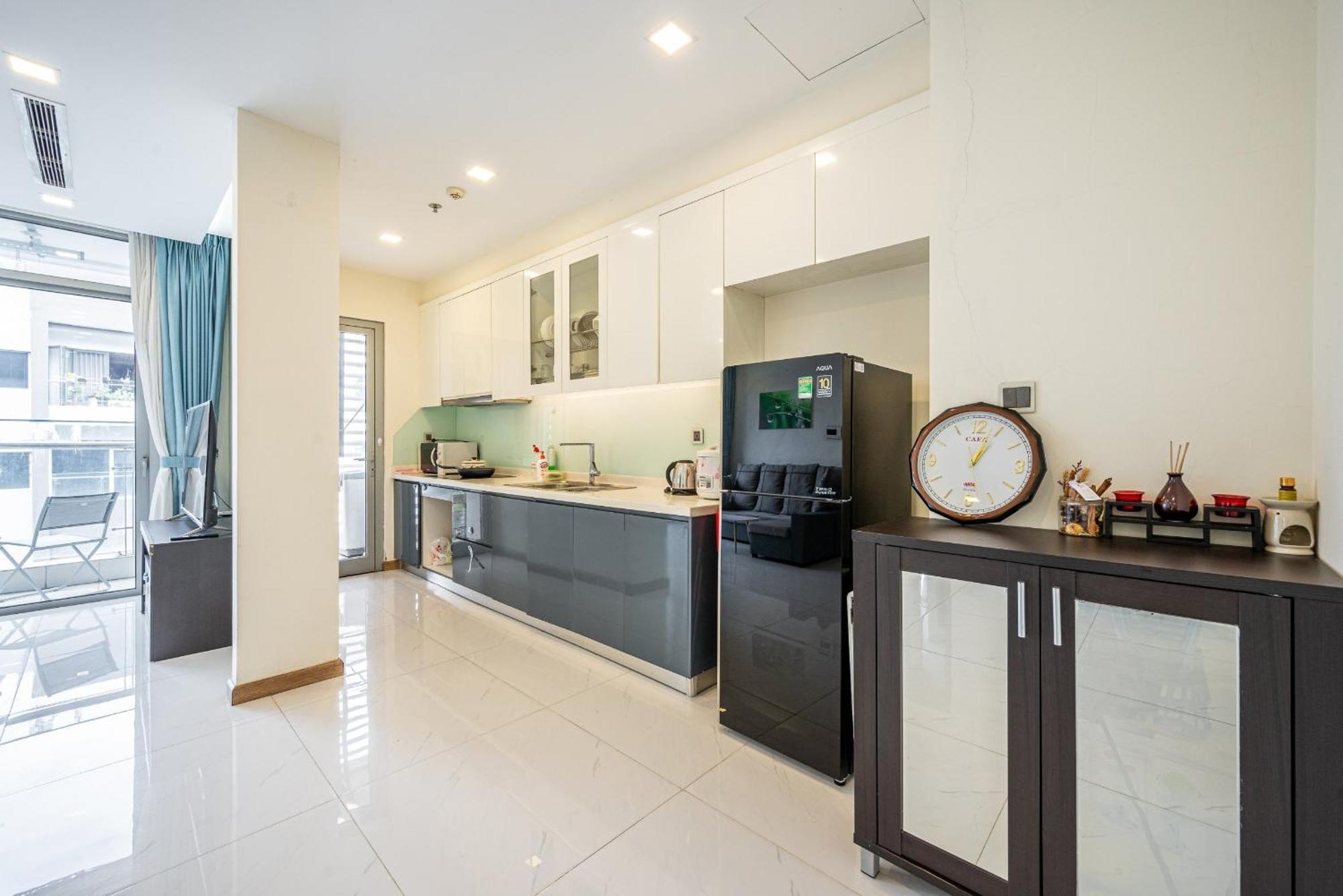 Goldview Saigon Apartment