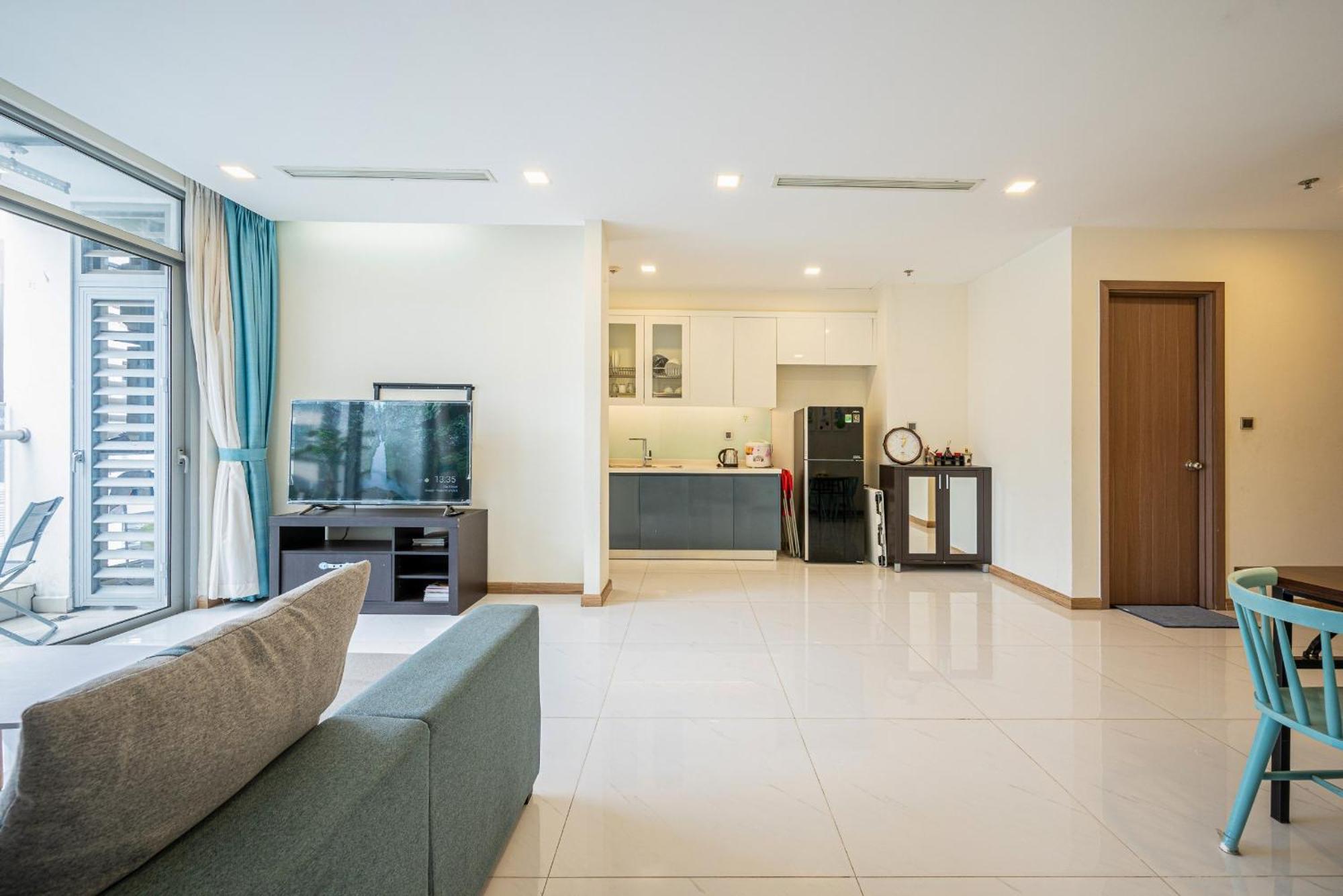 Apartment Goldview Saigon *