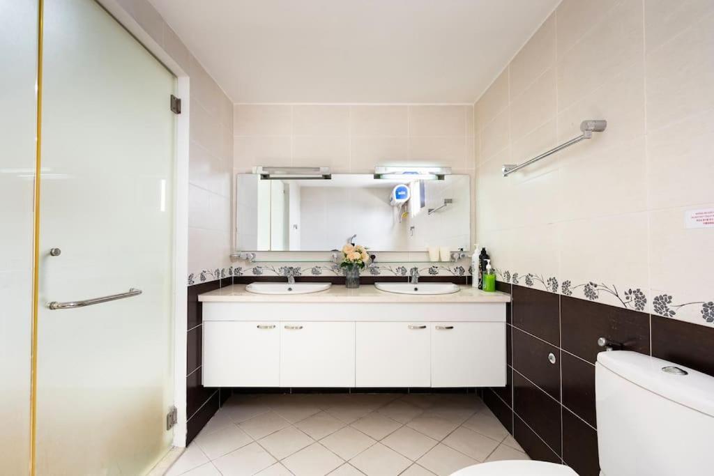 Spacious 2 Bedroom At Center/1st District Ho Chi Minh City