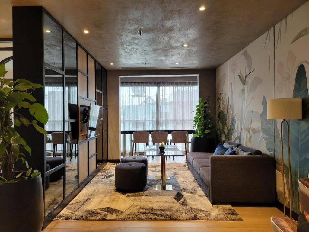 Zenity Apartel Dist 1 By Ssens *
