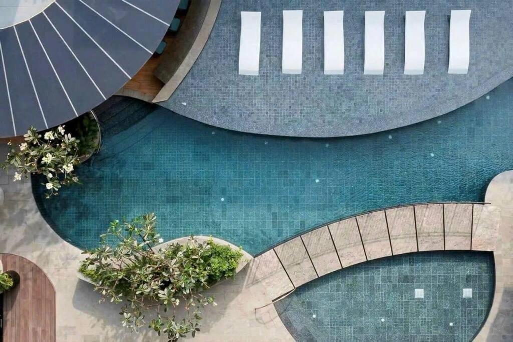 Zenity Apartel Dist 1 By Ssens