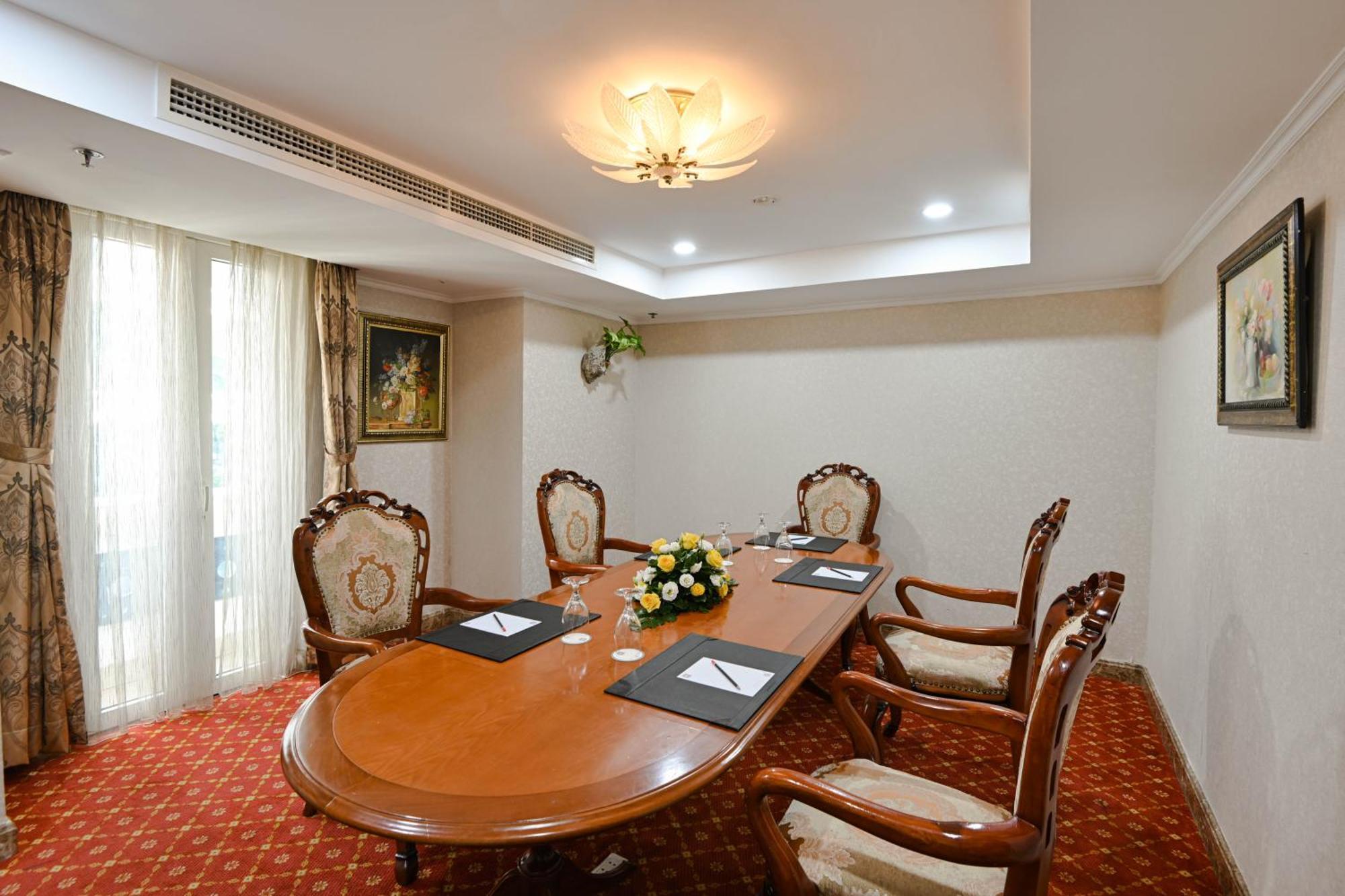 Grand Saigon 5*