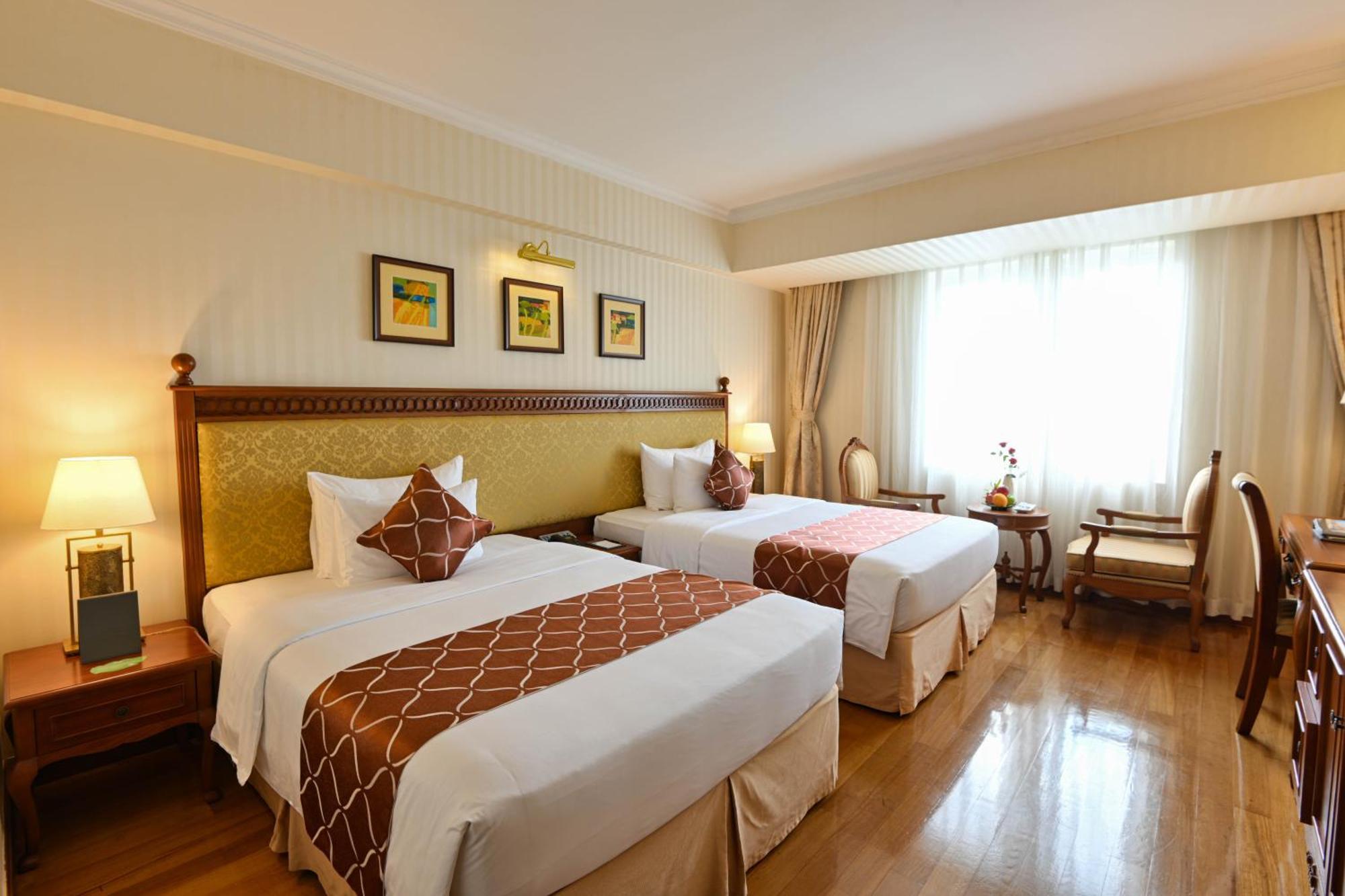 Hotel Grand Saigon 5*