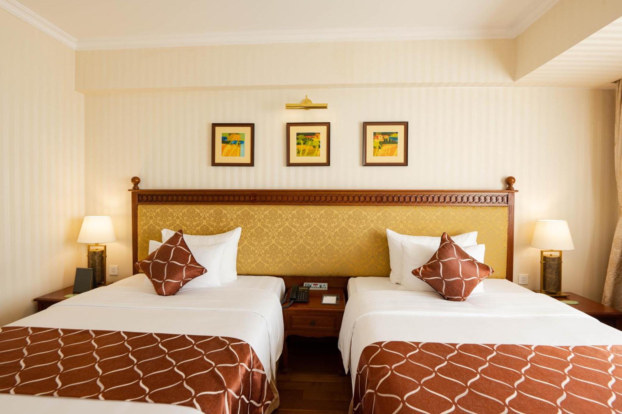 Grand Saigon Hotel