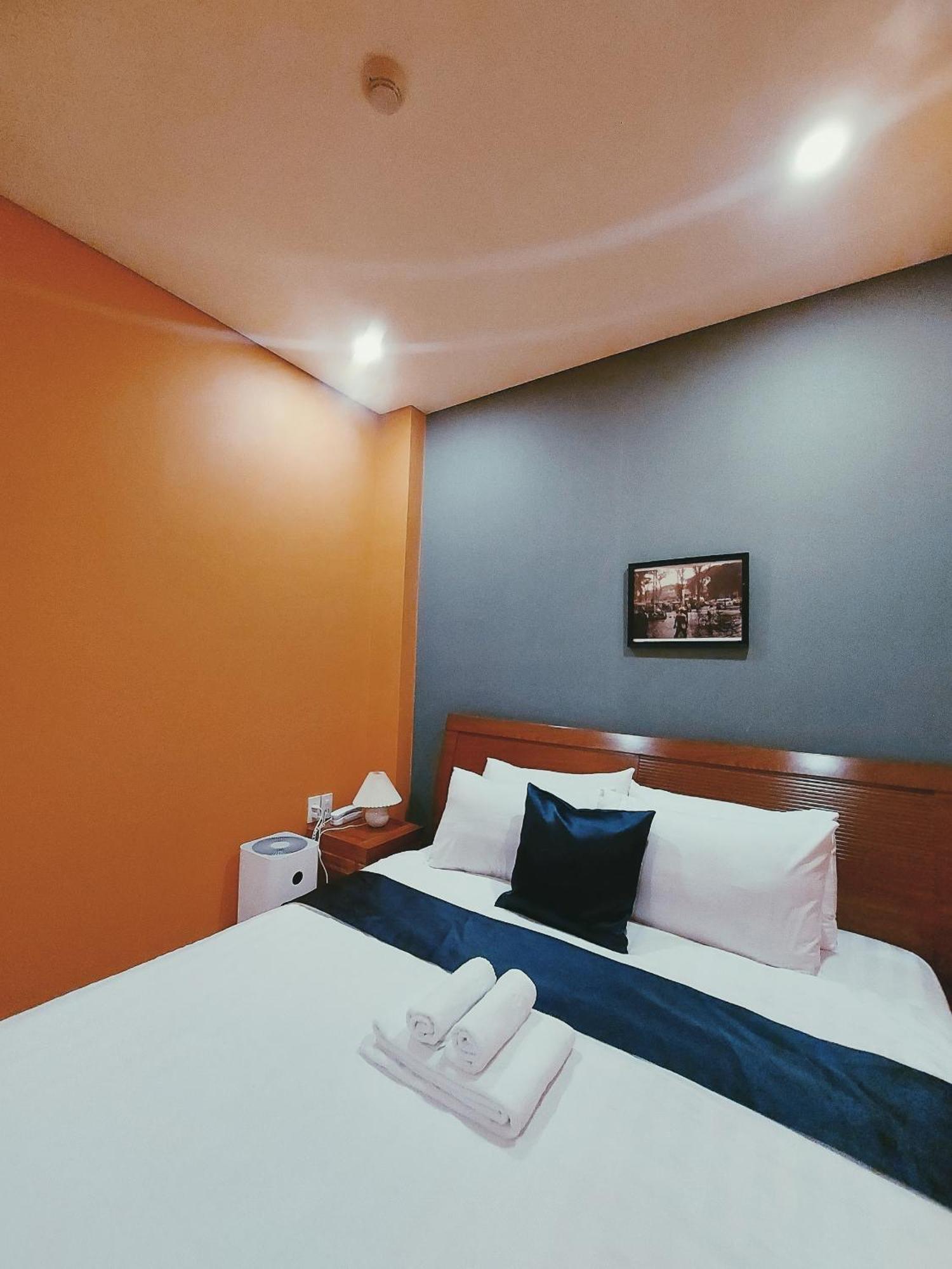Twins Hotel