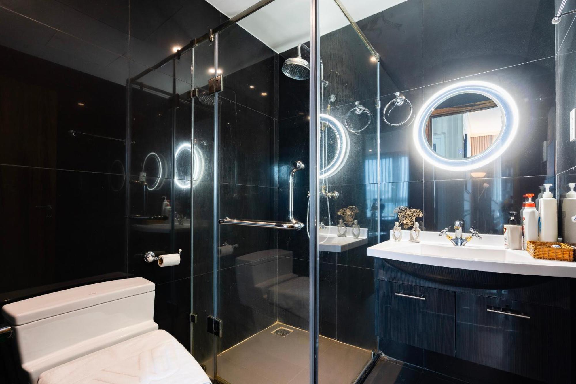 Leman Luxury 3 Bedroom By Chloe *